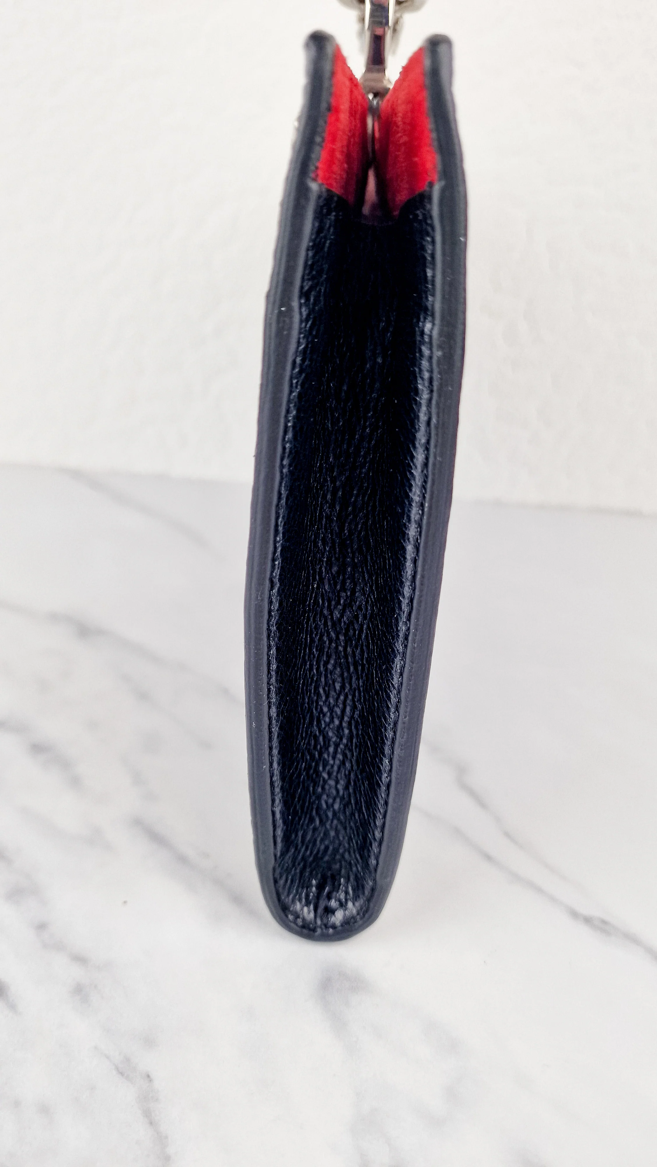 Alexander McQueen Knuckle Skull Flat Clutch in Black Leather Studded 4 Ring Clutch - Image 13