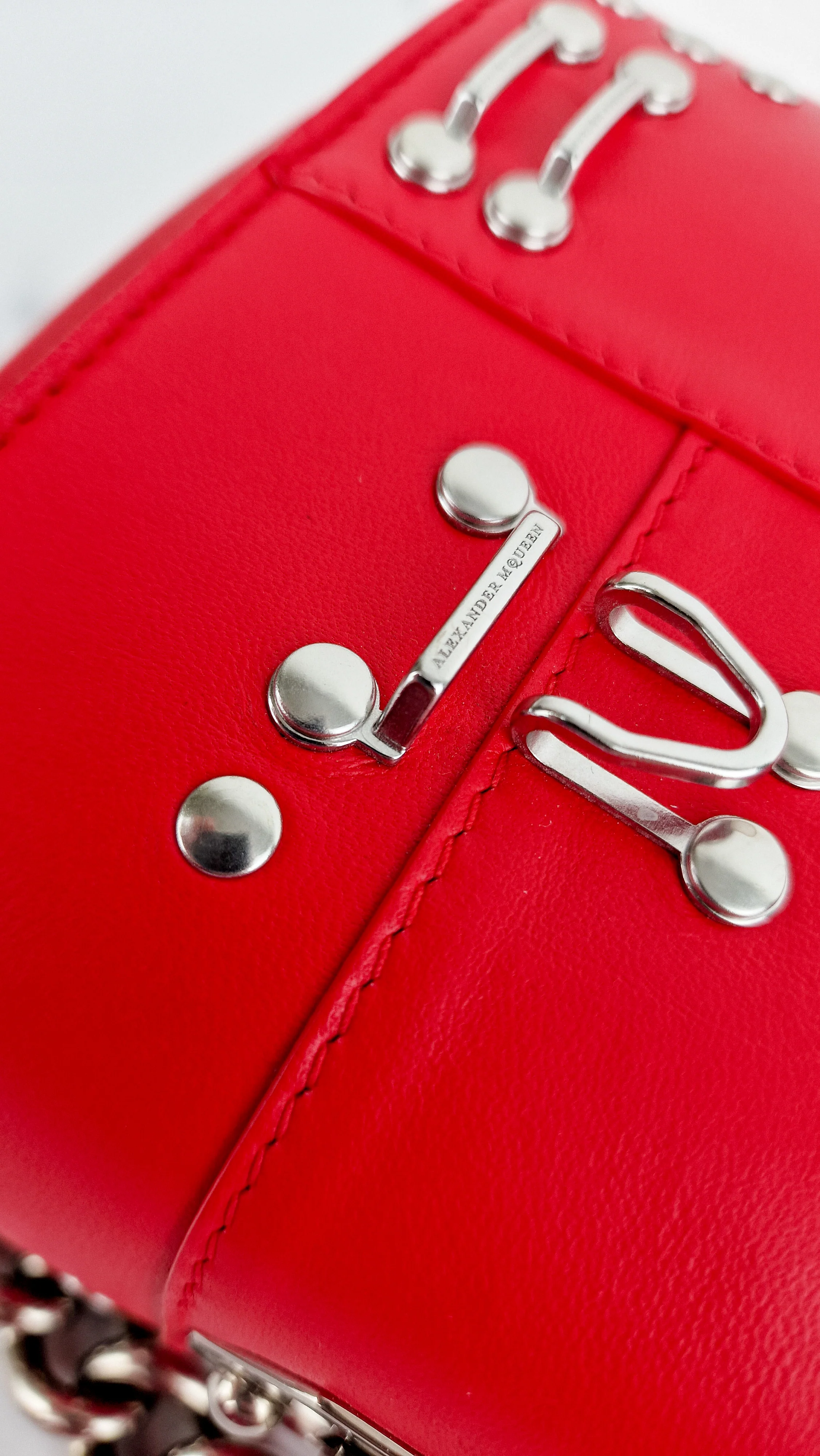 Alexander McQueen Lust Red Nano 16 Box Bag Hooks & Studs Handbag Crossbody Bag - Image 16
