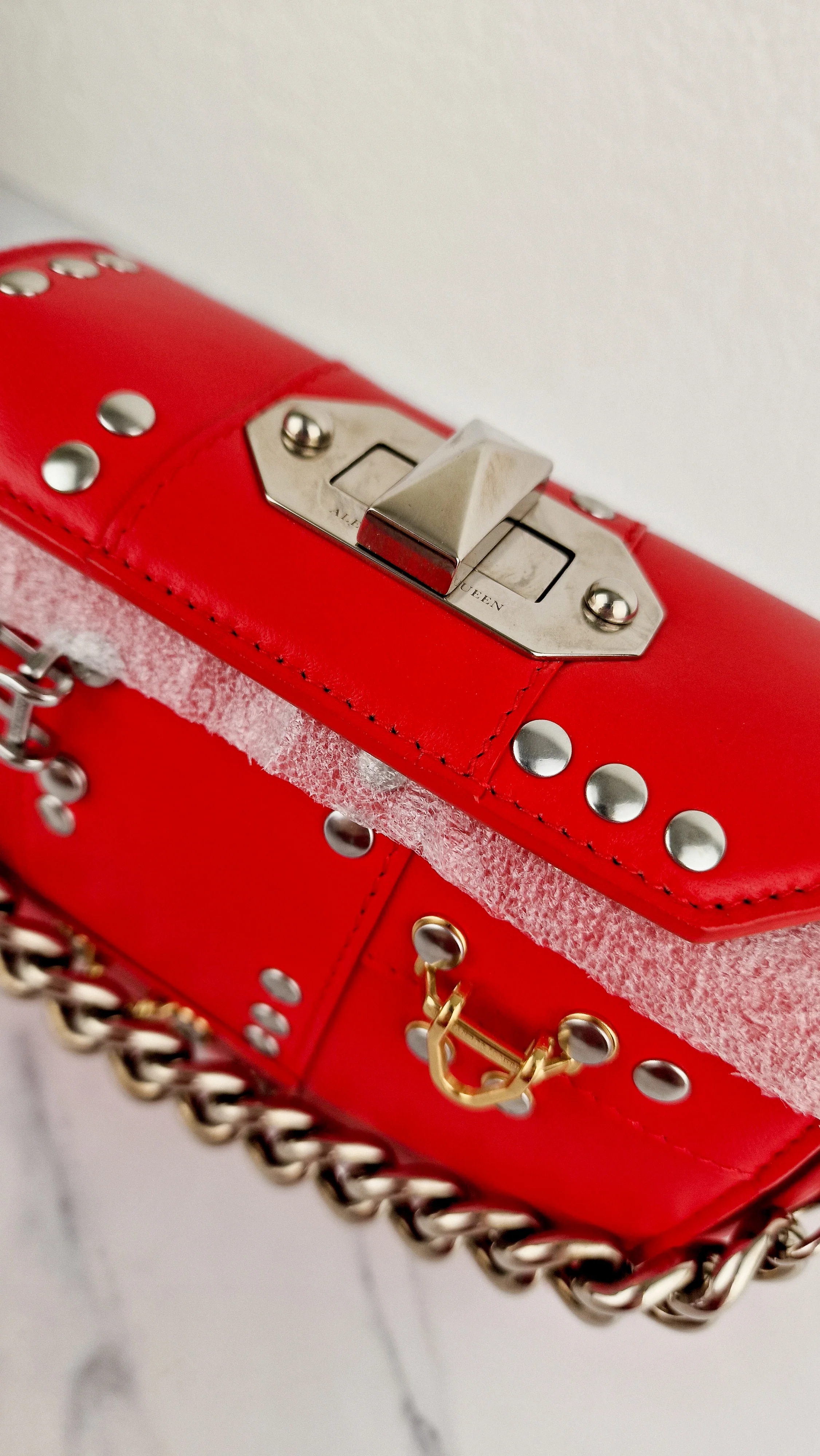 Alexander McQueen Lust Red Nano 16 Box Bag Hooks & Studs Handbag Crossbody Bag - Image 17