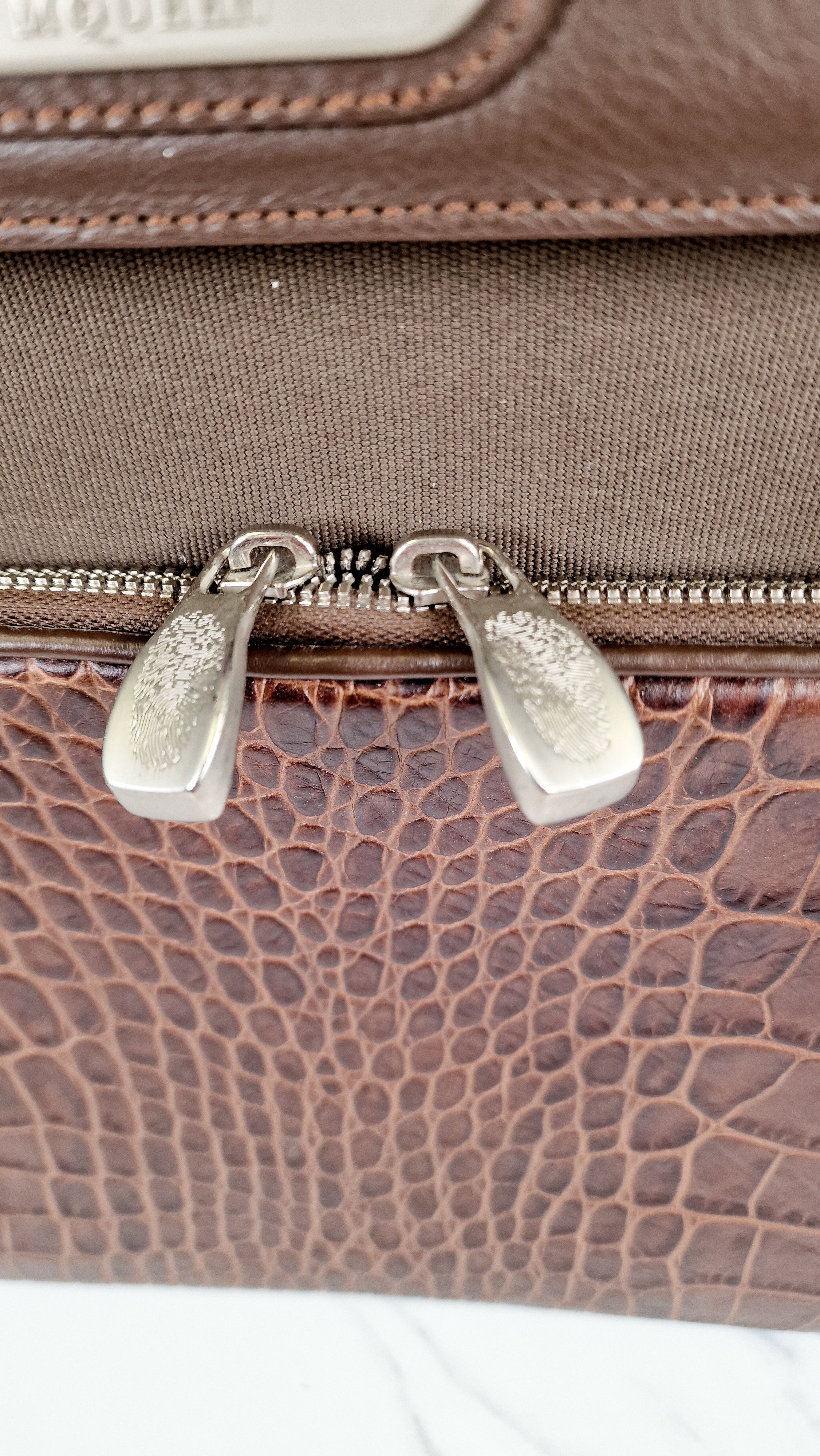 Alexander McQueen x Samsonite Travel Bag Carry-on Luggage with Croc Embossed Brown Leather and Shoulder Strap - Image 4
