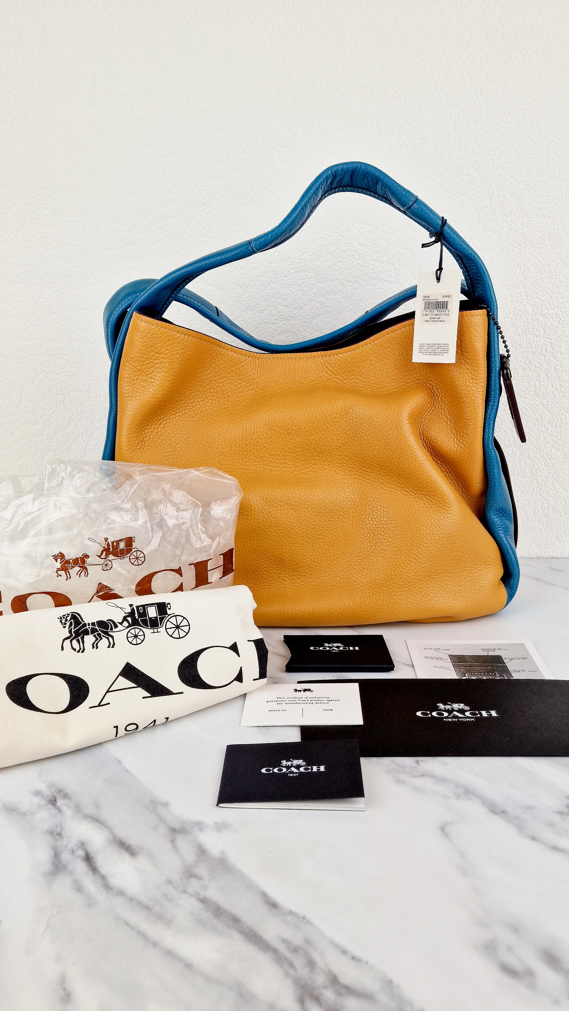Coach 1941 Bandit Hobo 39 Bag in Goldenrod Yellow, Blue & Oxblood Pebble Leather - 2 in 1 handbag - Coach 10736 - Image 2