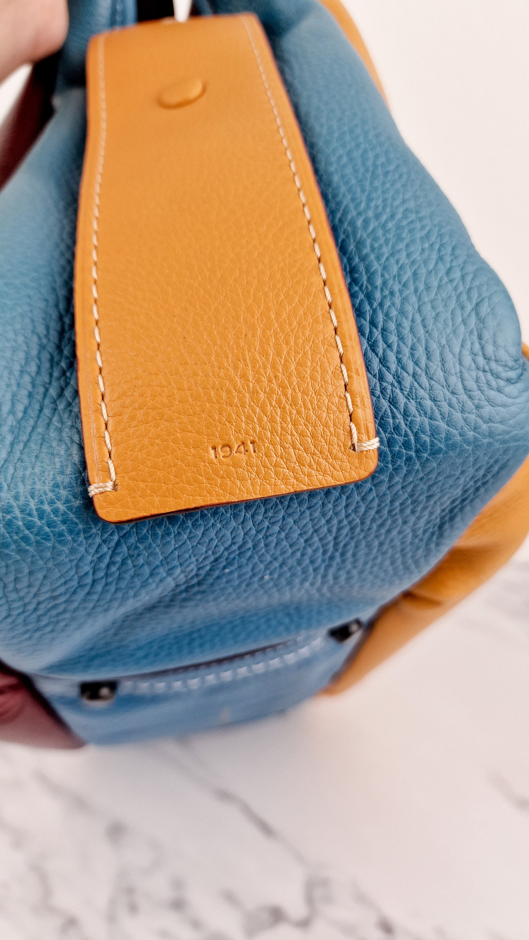 Coach 1941 Bandit Hobo 39 Bag in Goldenrod Yellow, Blue & Oxblood Pebble Leather - 2 in 1 handbag - Coach 10736 - Image 8