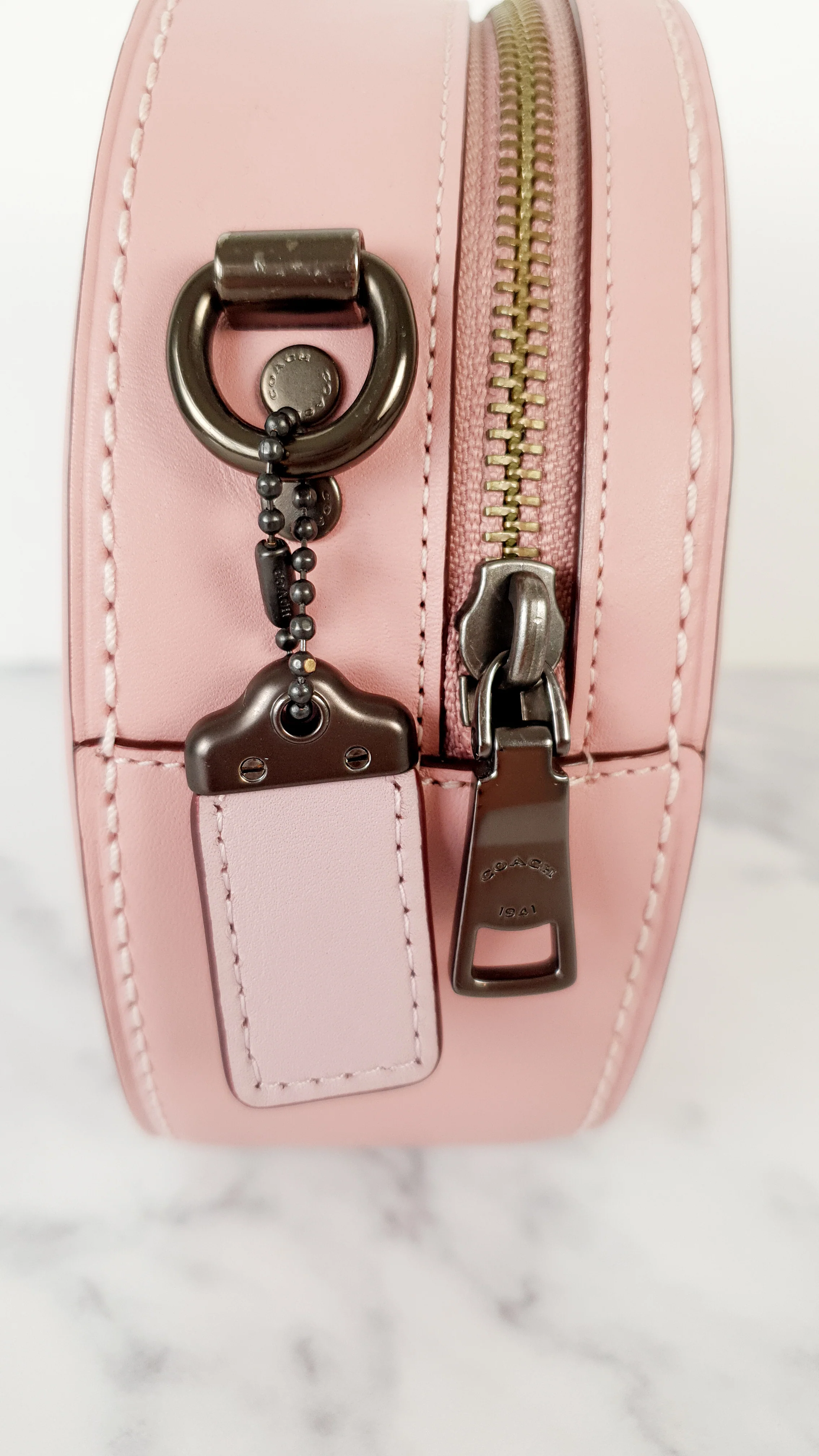 Coach 1941 Canteen Bag in Dusty Rose Pink - 90s Style Crossbody Bag Sample Bag - Image 6
