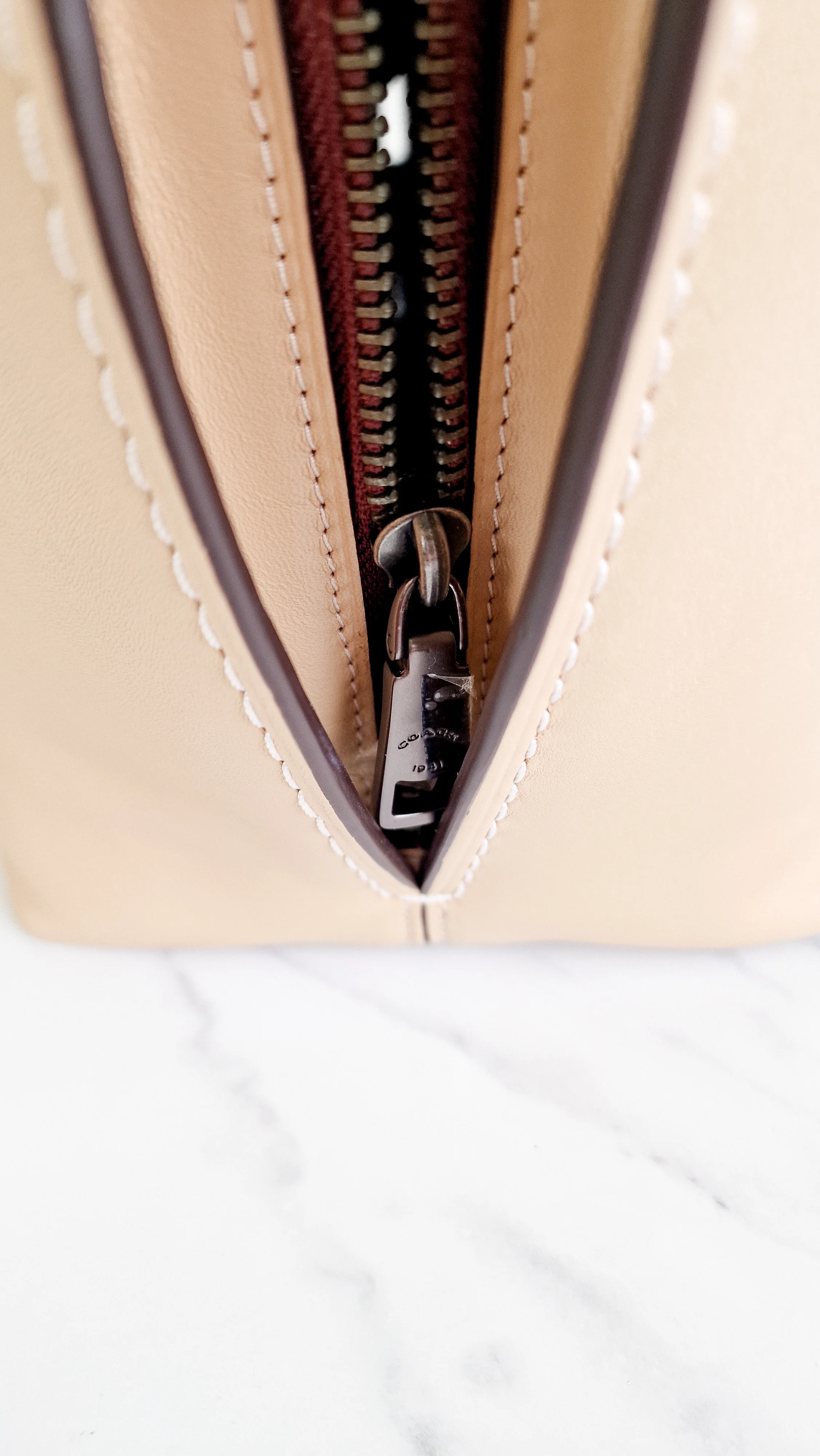 Coach 1941 Dakotah Satchel in Beechwood Smooth Leather - Tophandle Crossbody Handbag - Coach 59132 - Image 4