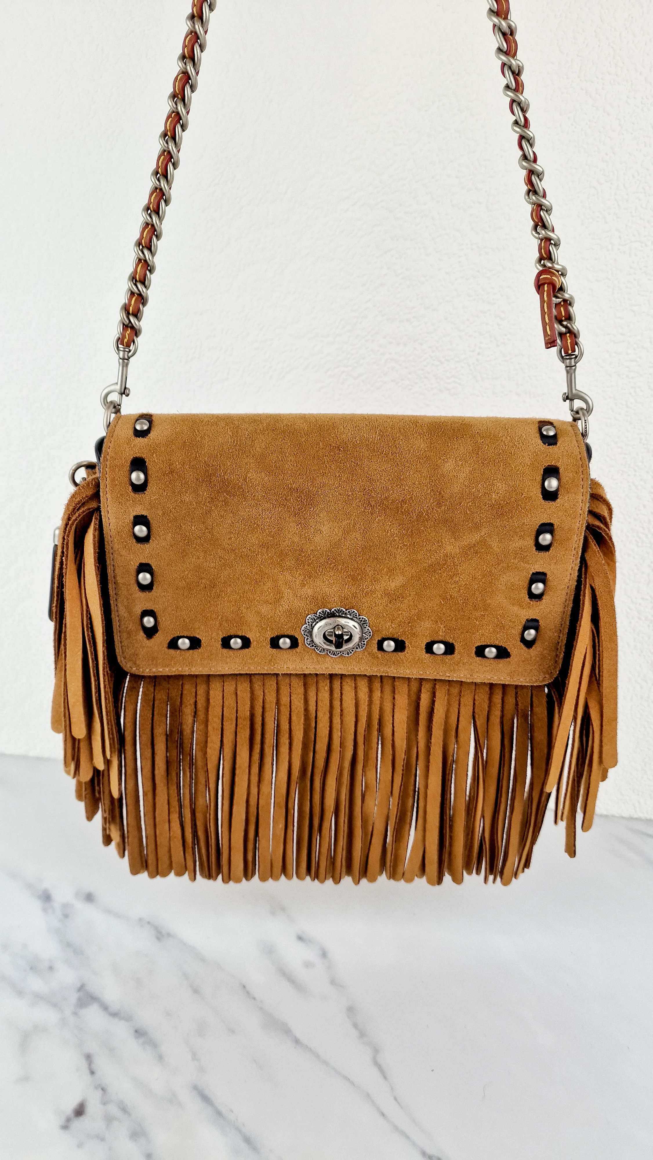 Coach 1941 Dinky in Light Saddle Tan Brown Cervo Suede with Fringe & Light Antique Nickel Concho Turnlock - Crossbody Bag Shoulder Bag - Coach 86821 - Image 16