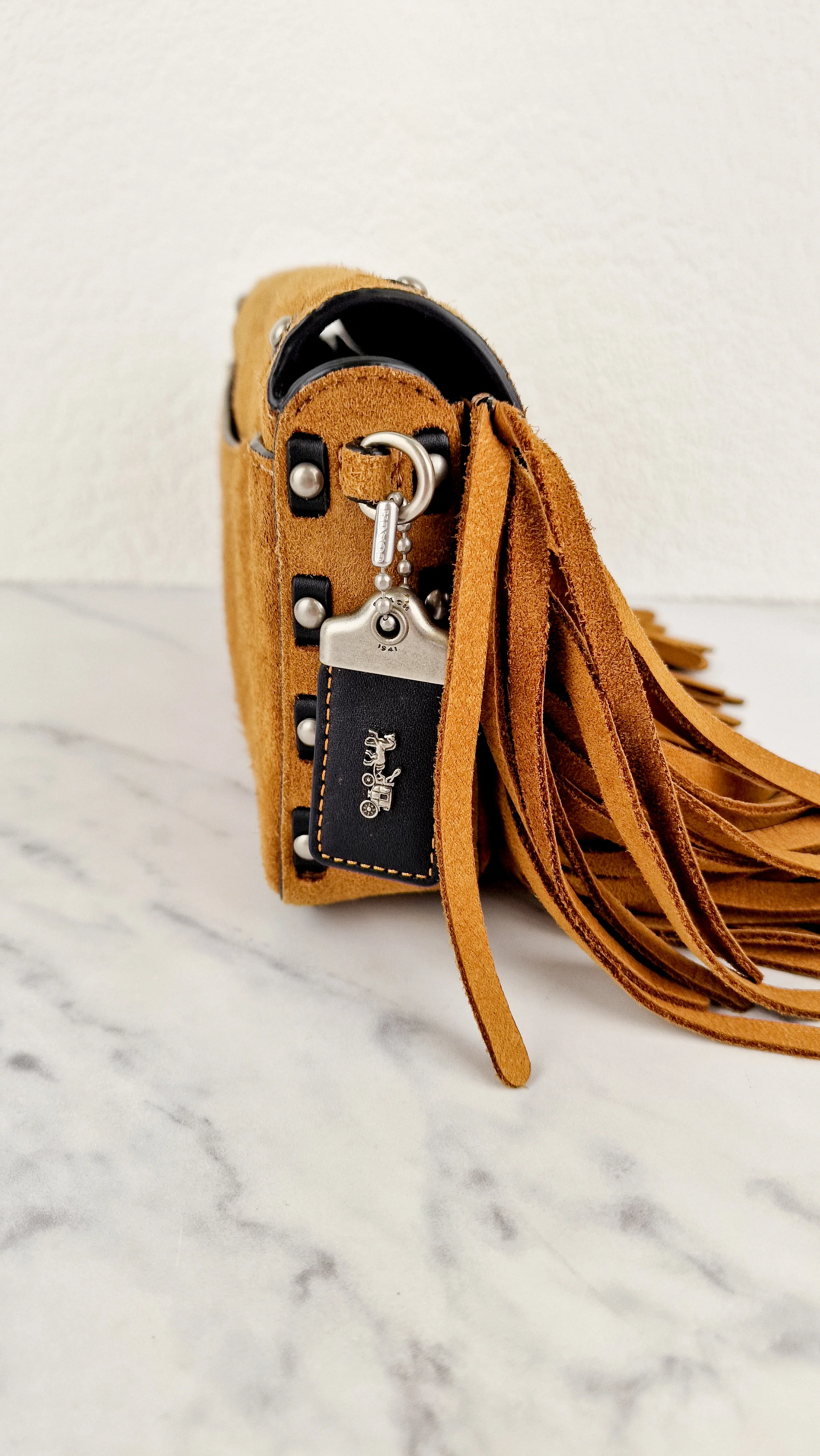 Coach 1941 Dinky in Light Saddle Tan Brown Cervo Suede with Fringe & Light Antique Nickel Concho Turnlock - Crossbody Bag Shoulder Bag - Coach 86821 - Image 5