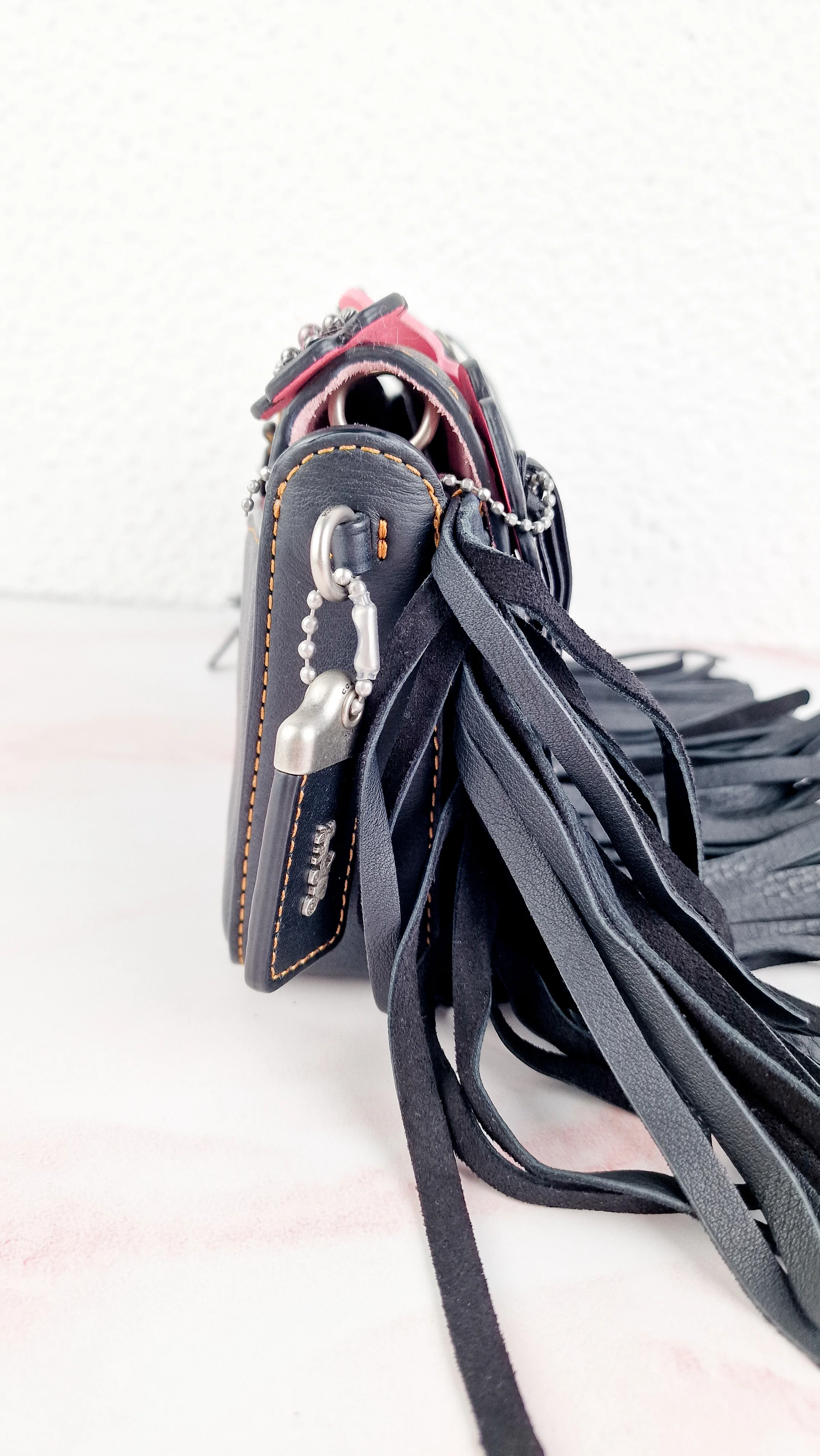 Coach 1941 Dinky With Wild Tea Roses & Fringe in Black & Pink - Crossbody Shoulder Bag Floral Flowers Tooled Leather Appliqué - Coach 86847 - Image 14