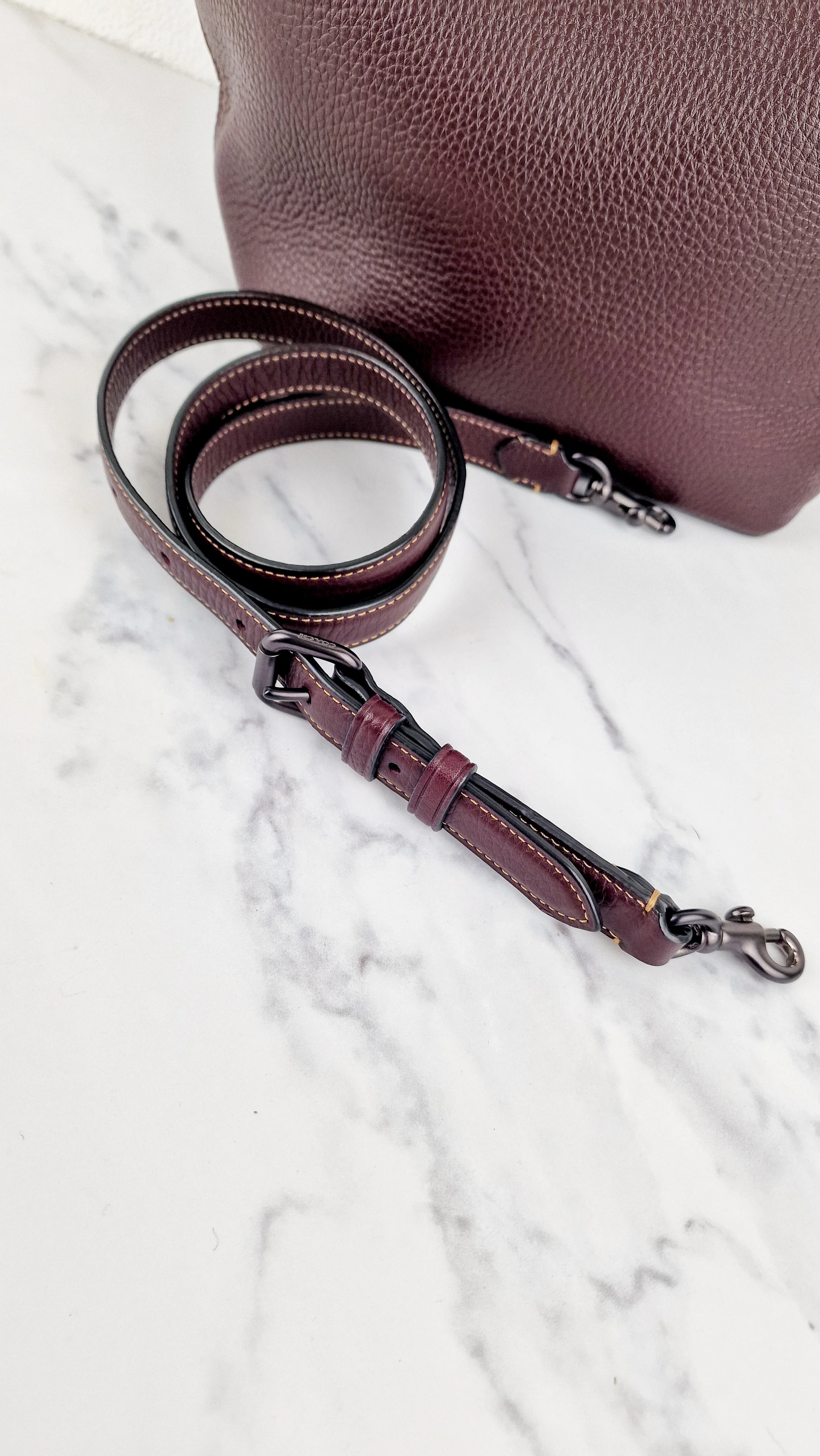 Coach 1941 Duffle Bag in Oxblood Brown Pebble Leather - Crossbody bag - Coach 58019 - Image 18