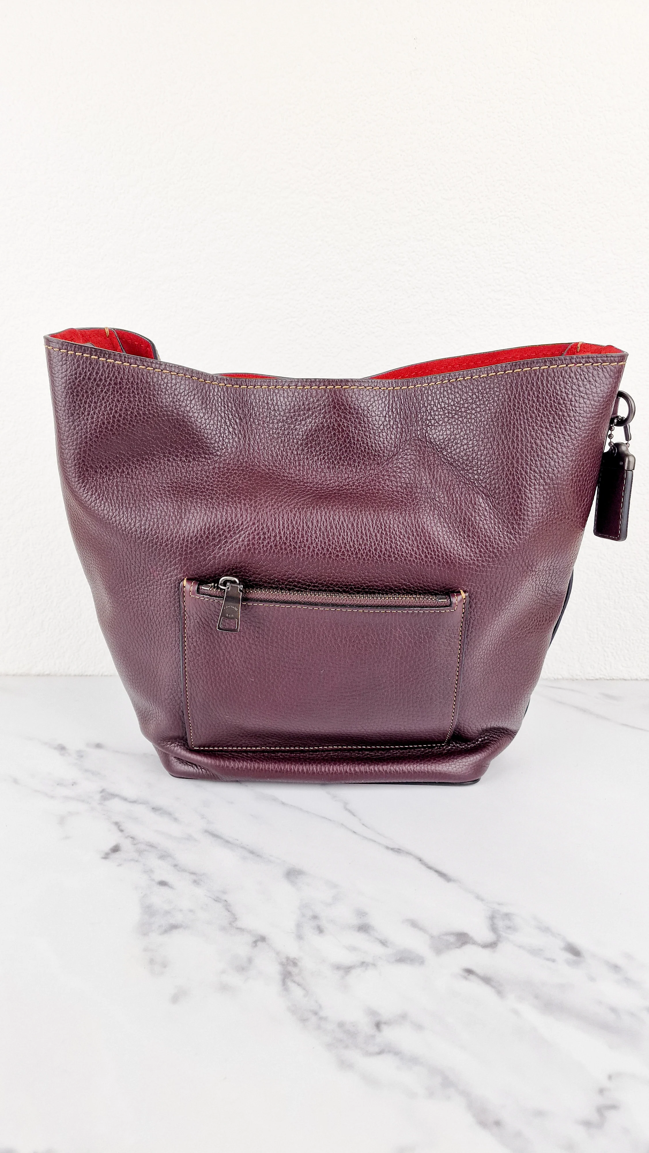 Coach 1941 Duffle Bag in Oxblood Brown Pebble Leather - Crossbody bag - Coach 58019 - Image 6