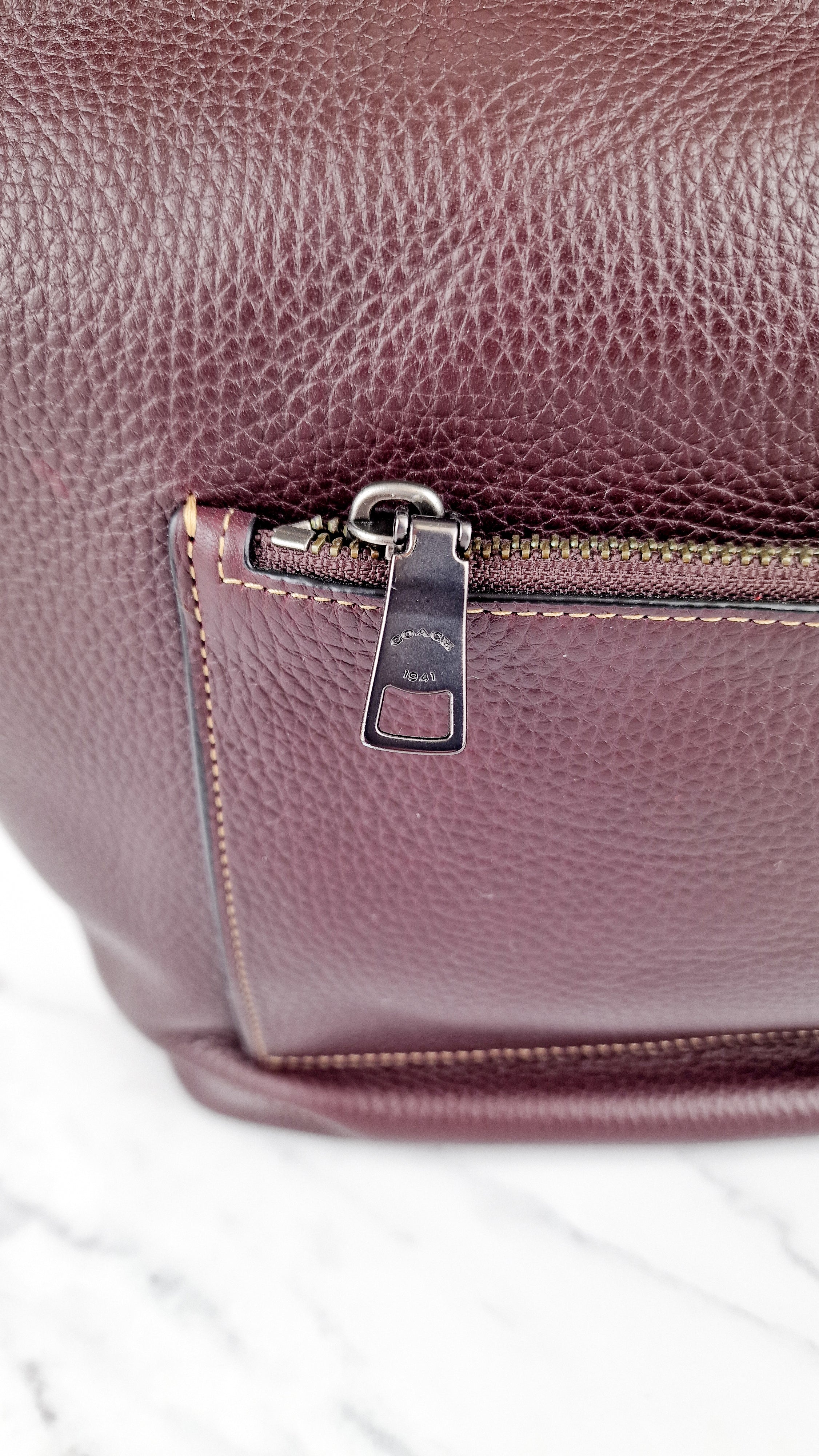Coach 1941 Duffle Bag in Oxblood Brown Pebble Leather - Crossbody bag - Coach 58019 - Image 8