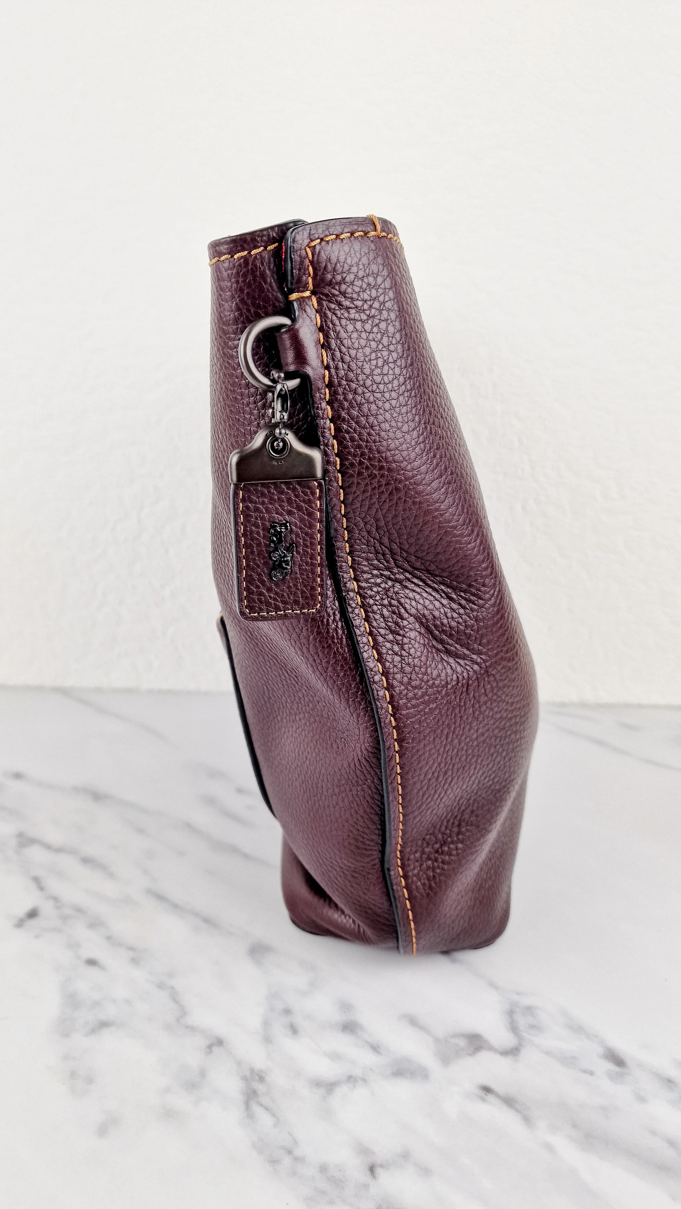 Coach 1941 Duffle Bag in Oxblood Brown Pebble Leather - Crossbody bag - Coach 58019 - Image 9