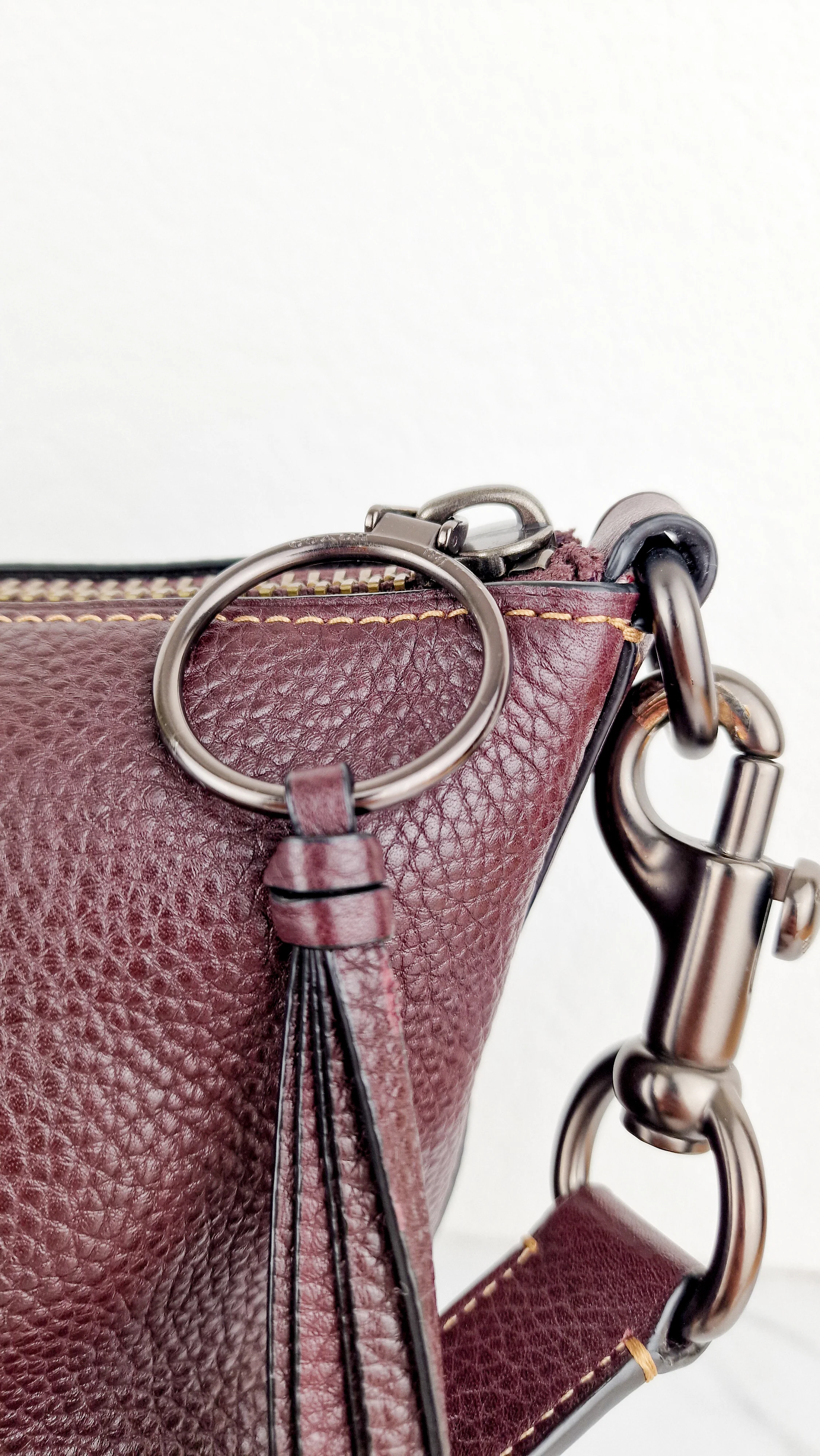 Coach 1941 Duffle Bag in Oxblood Pebble Leather with Zip Top Coach 29257 - Image 4
