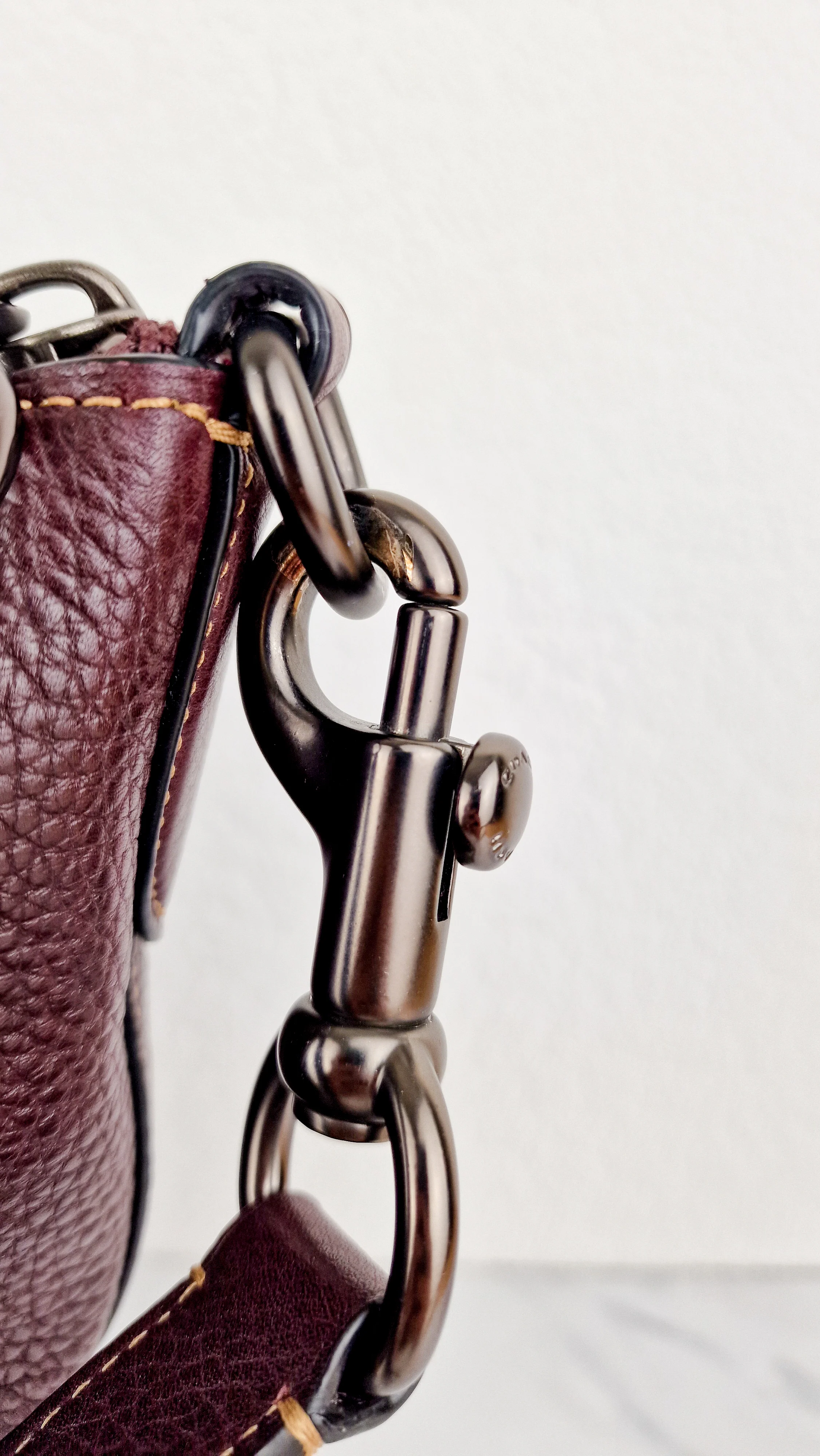 Coach 1941 Duffle Bag in Oxblood Pebble Leather with Zip Top Coach 29257 - Image 5