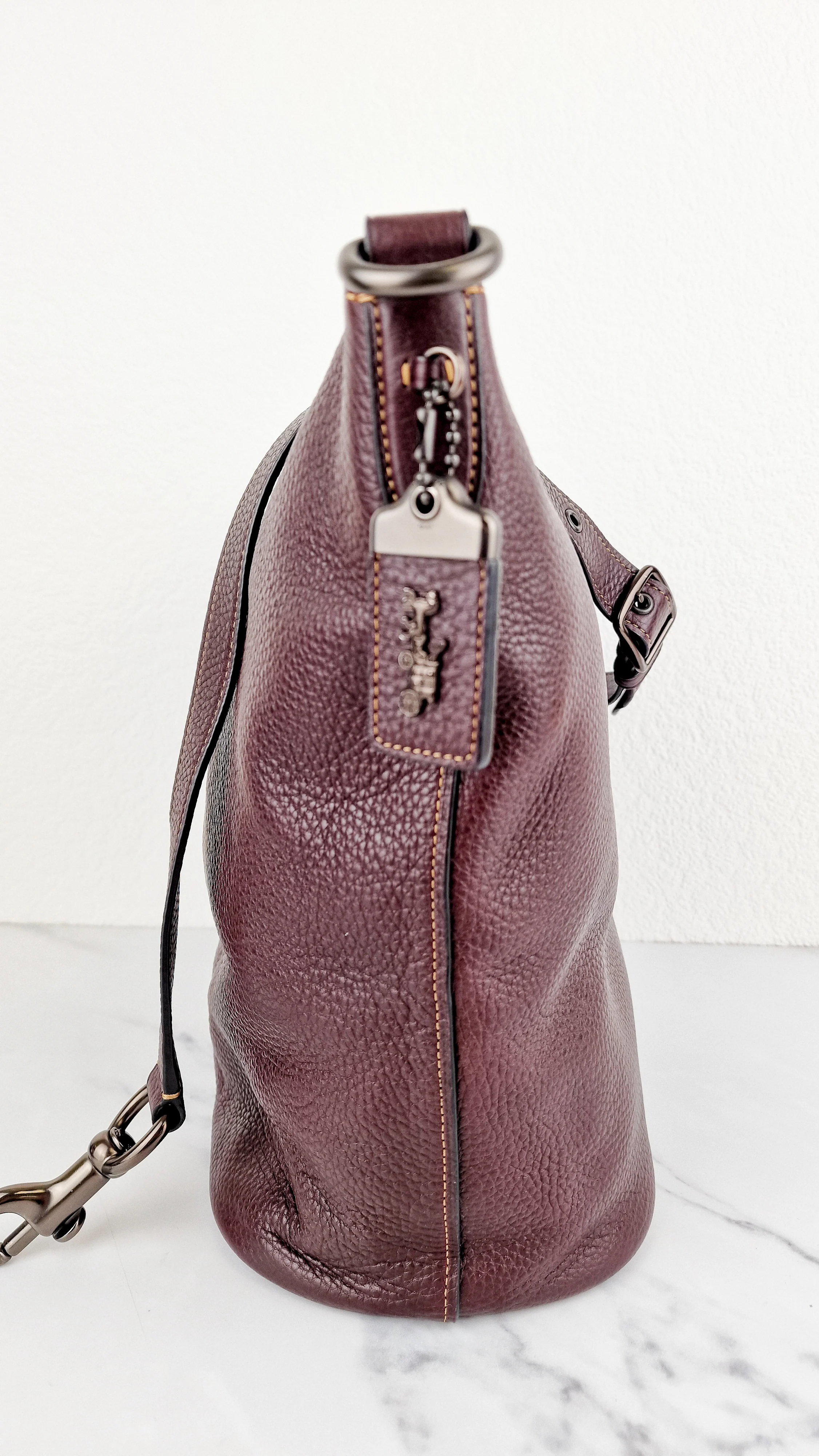 Coach 1941 Duffle Bag in Oxblood Pebble Leather with Zip Top Coach 29257 - Image 9