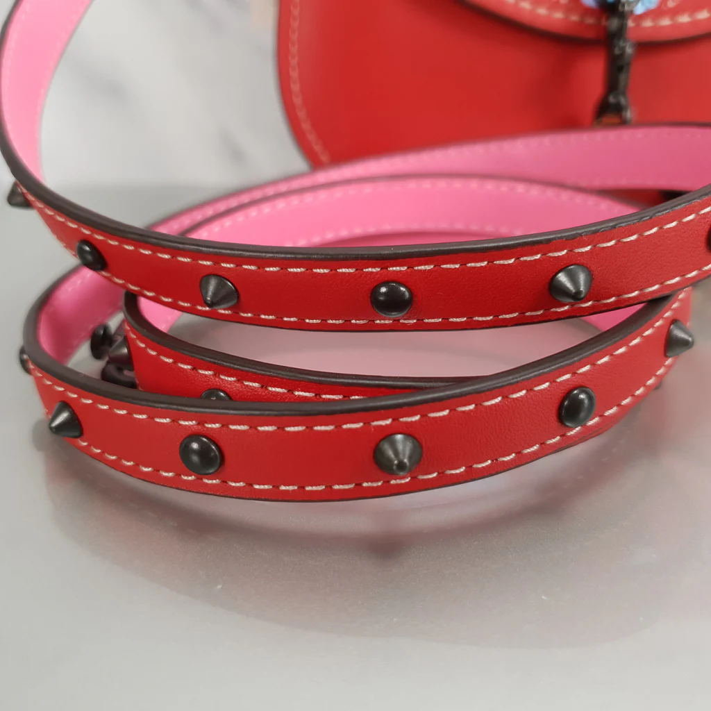 Coach 1941 Red Saddle 17 Bag with Sequin Emblem Coupe Rally Car - Limited Edition - Image 3