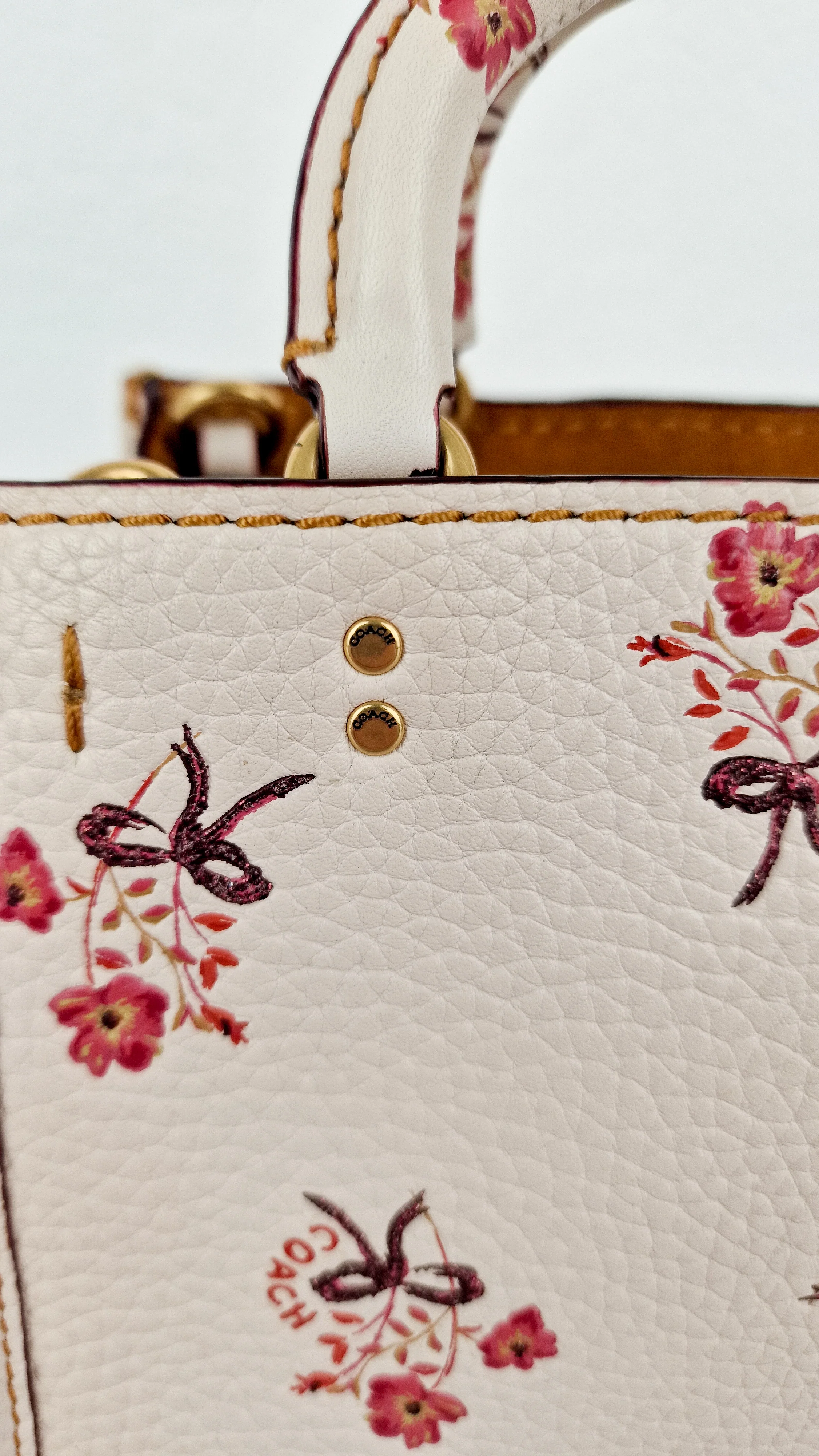 Coach 1941 Rogue 17 Floral Bow Chalk White Crossbody Bag Mini Bag in Pebbled Leather - Coach 26835 - Image 3