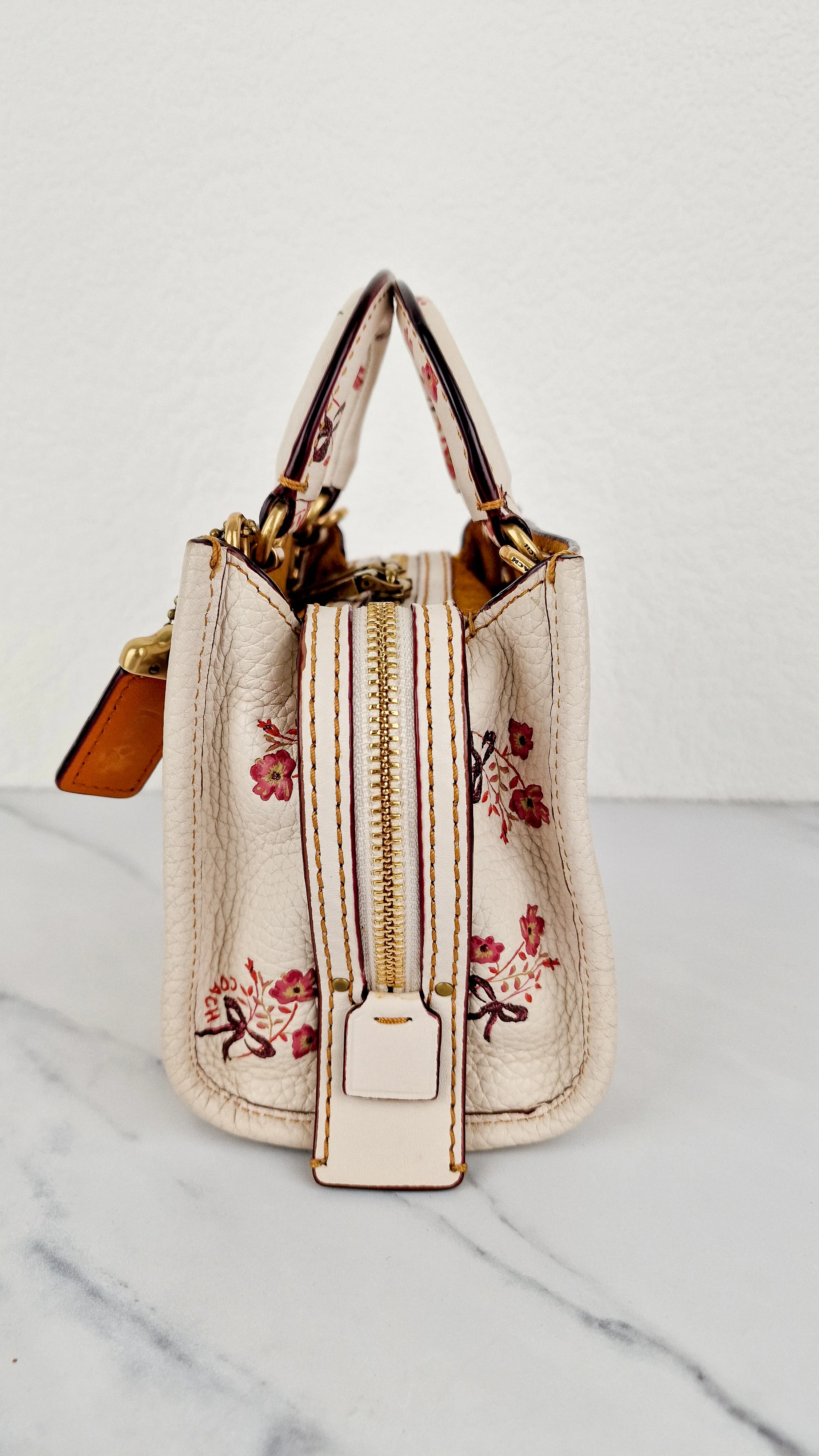 Coach 1941 Rogue 17 Floral Bow Chalk White Crossbody Bag Mini Bag in Pebbled Leather - Coach 26835 - Image 5