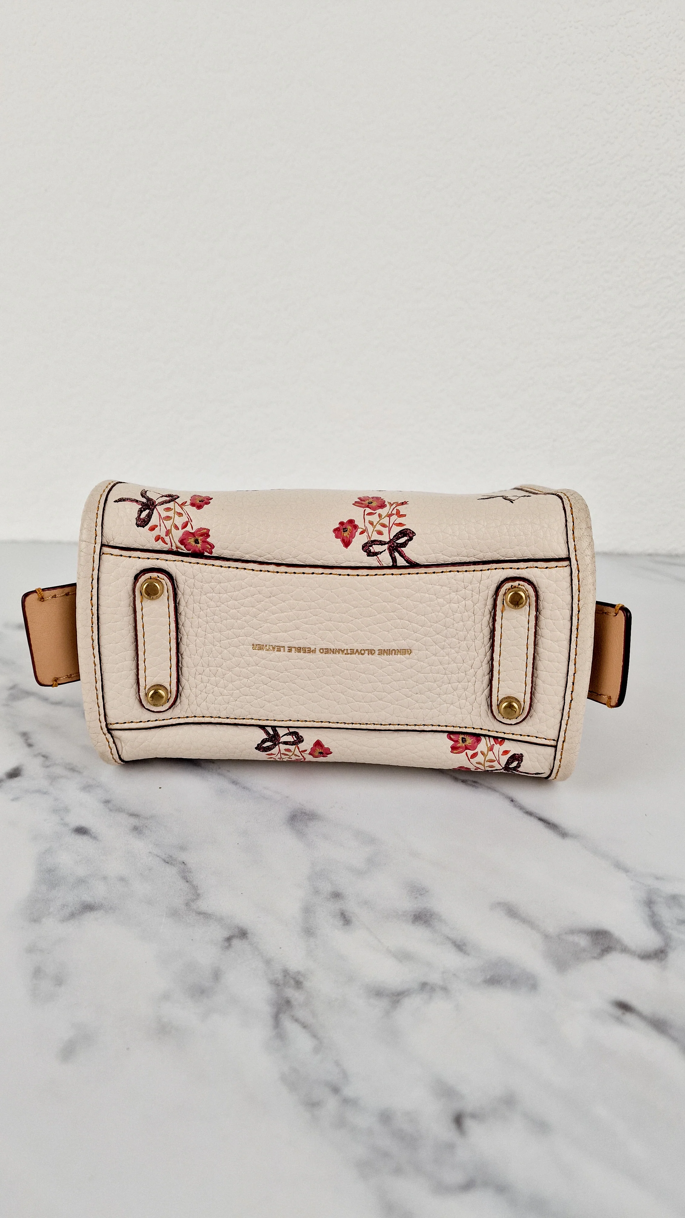 Coach 1941 Rogue 17 Floral Bow Chalk White Crossbody Bag Mini Bag in Pebbled Leather - Coach 26835 - Image 9