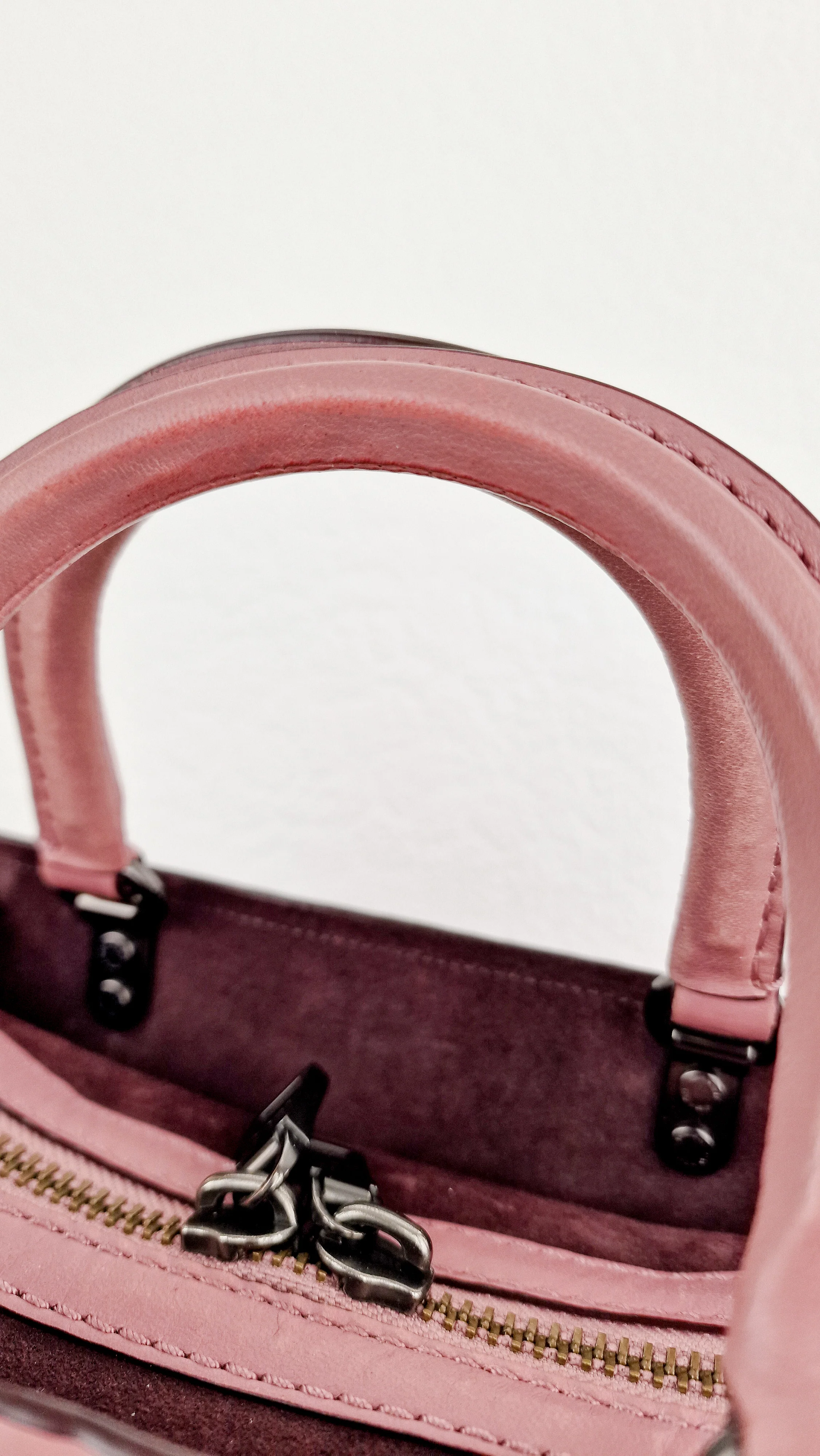 Coach 1941 Rogue 25 in Dusty Rose Pink Quilted Studded Chevron Smooth Nappa Leather - Shoulder Bag Handbag - Coach 22797 - Image 4