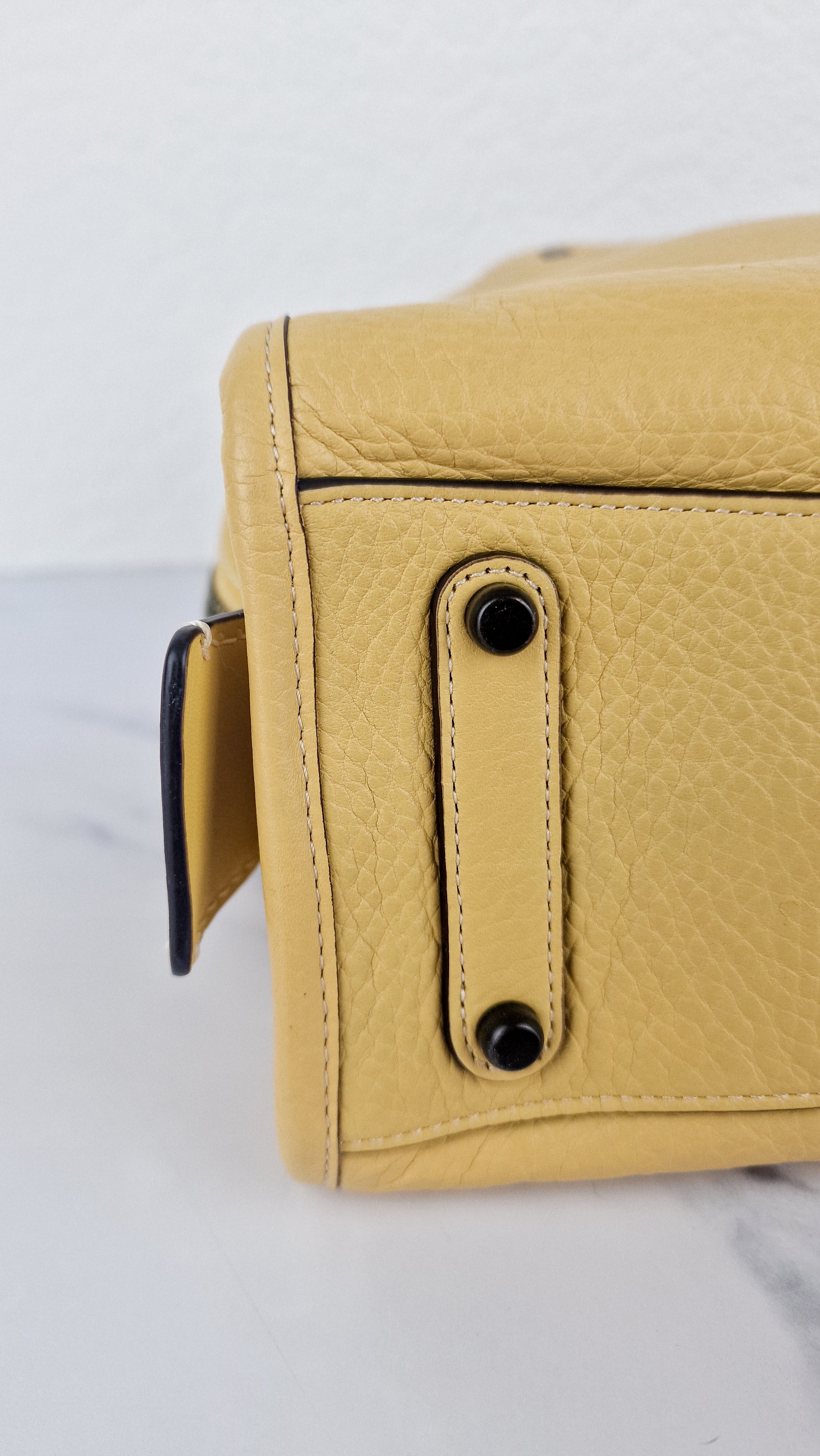 Coach 1941 Rogue 25 in Hay Yellow with Snakeskin Handles - Shoulder Bag Handbag in Pebble Leather Colorblock - Coach 59235 - Image 12
