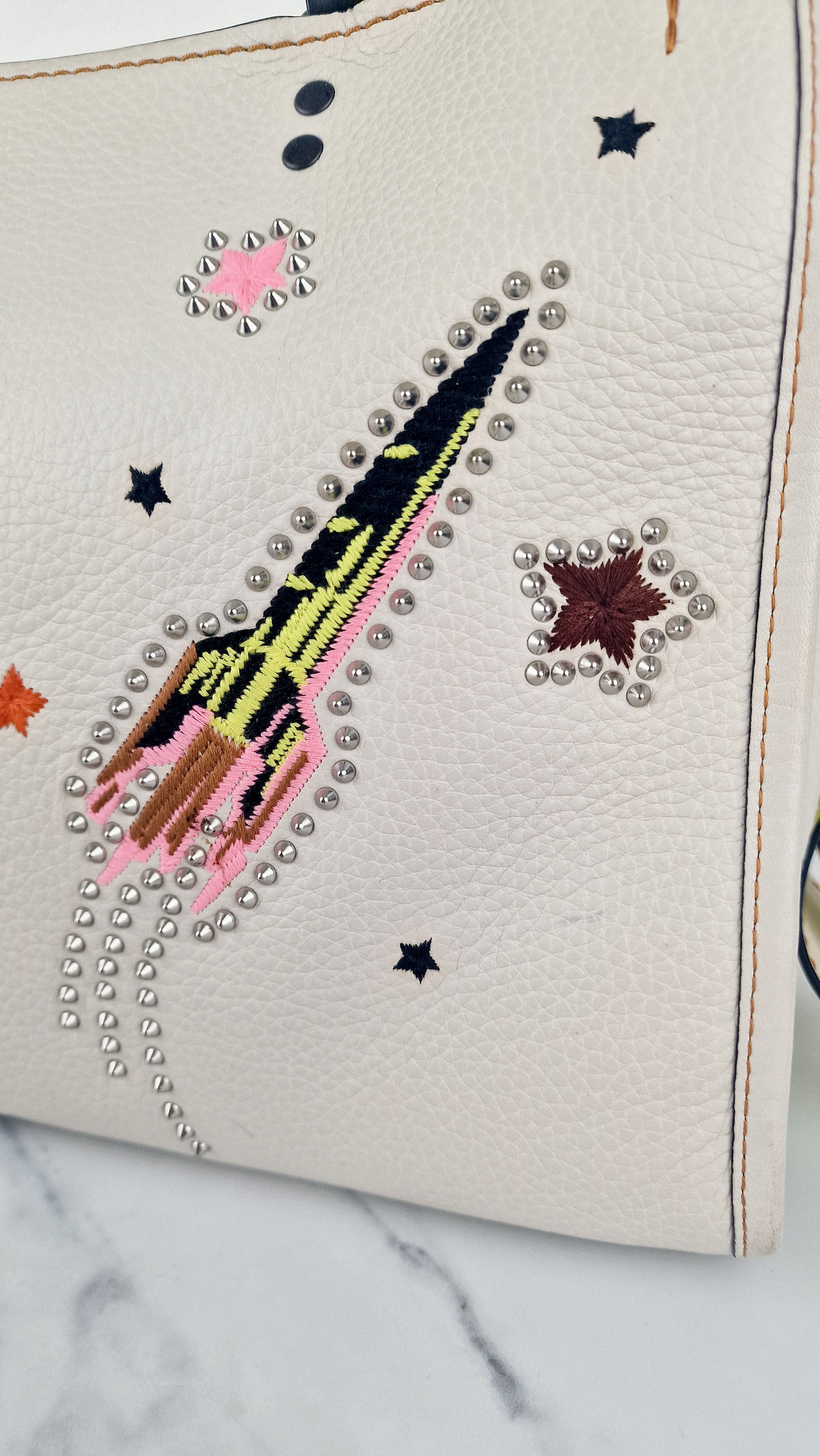 Coach 1941 Rogue 31 in Chalk with Rockets Spaceships - Satchel Handbag Coach 58156 - Image 9