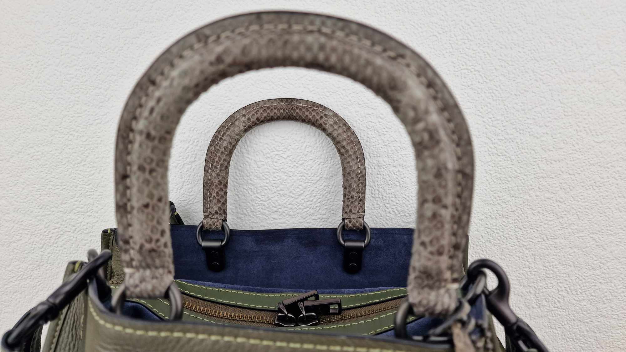 Coach 1941 Rogue 36 in Army Green Olive with Genuine Snakeskin Handles - Shoulder Bag Handbag - Coach 58965 - Image 27