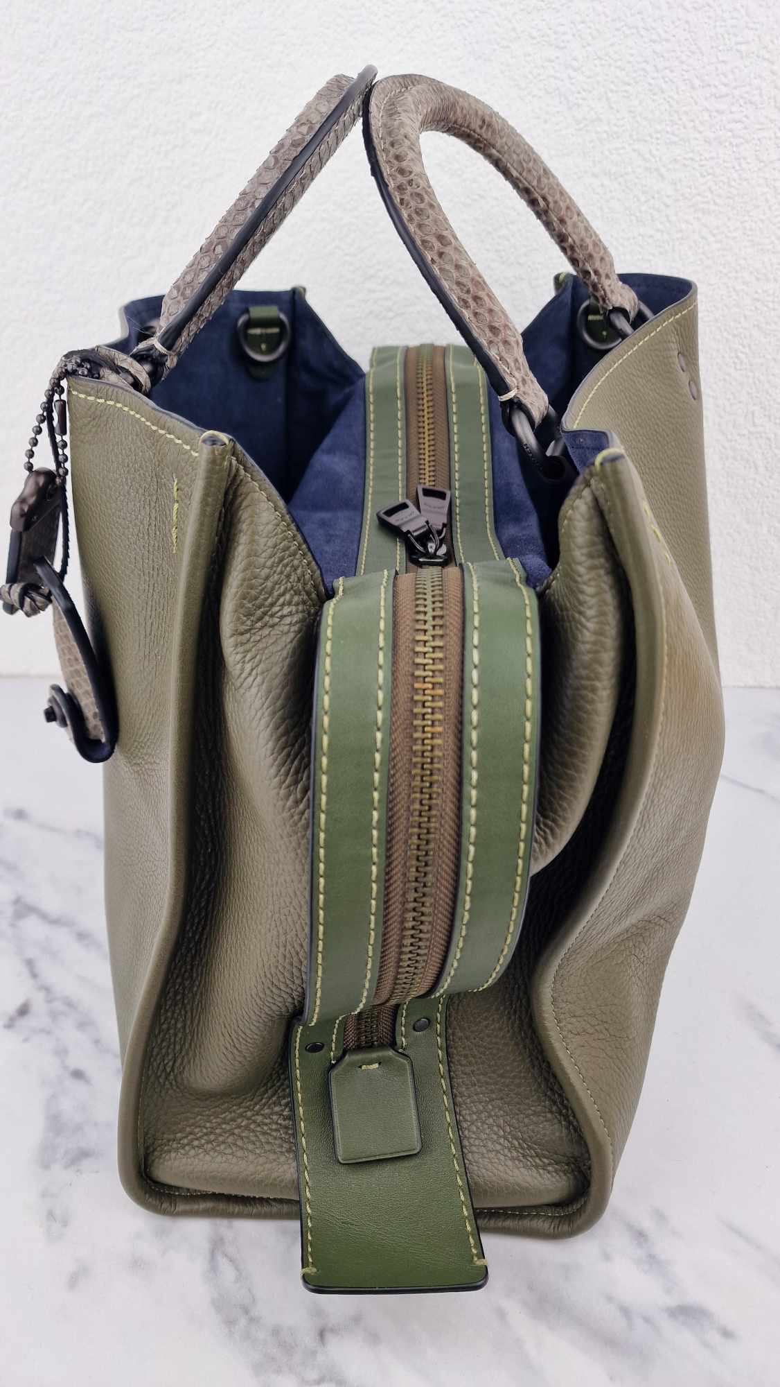 Coach 1941 Rogue 36 in Army Green Olive with Genuine Snakeskin Handles - Shoulder Bag Handbag - Coach 58965 - Image 4