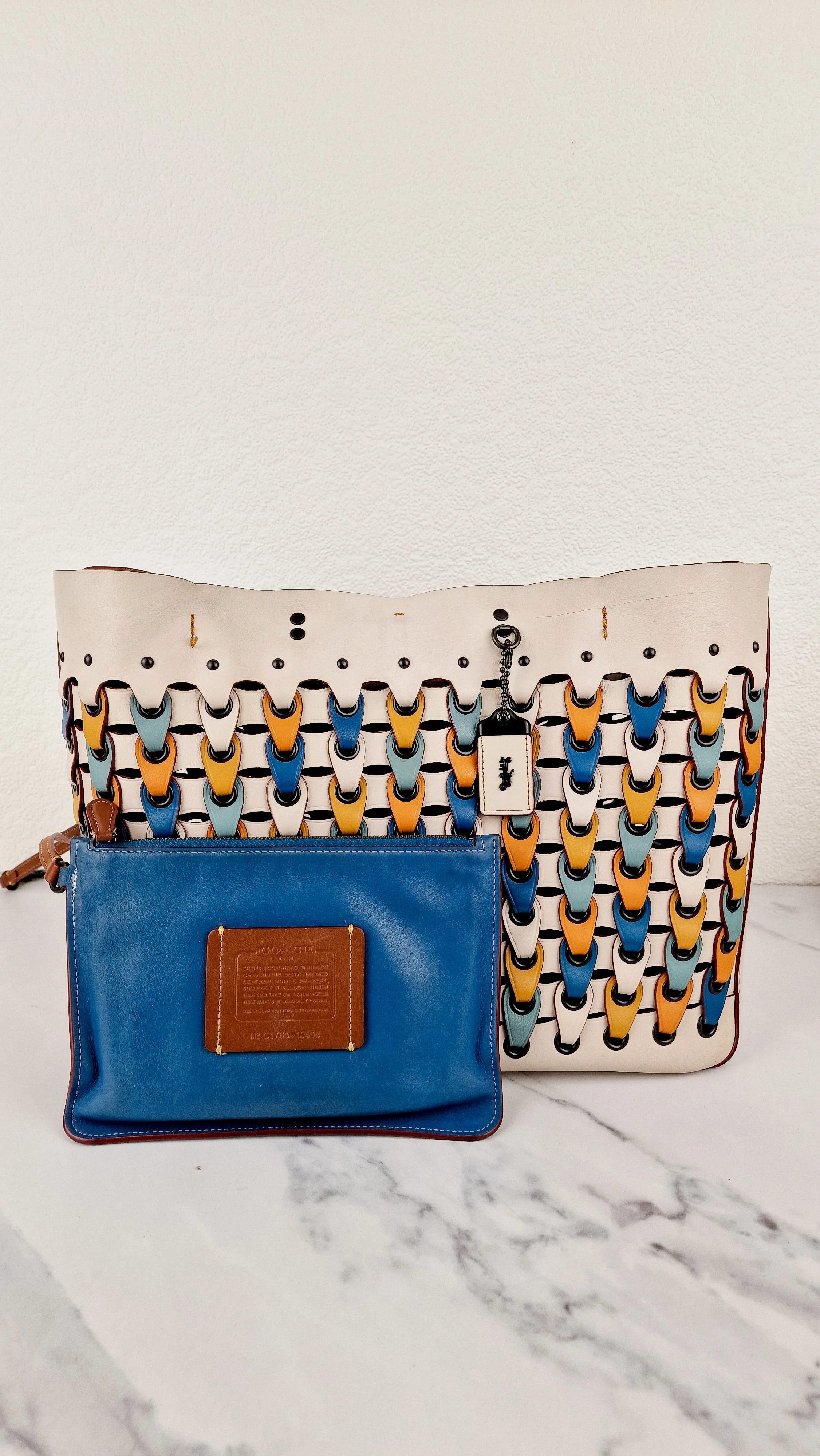 Coach 1941 Rogue Tote Bag With Links in Chalk Smooth Leather Blue, Yellow Colorblock Handbag Coach 10496 - Image 15