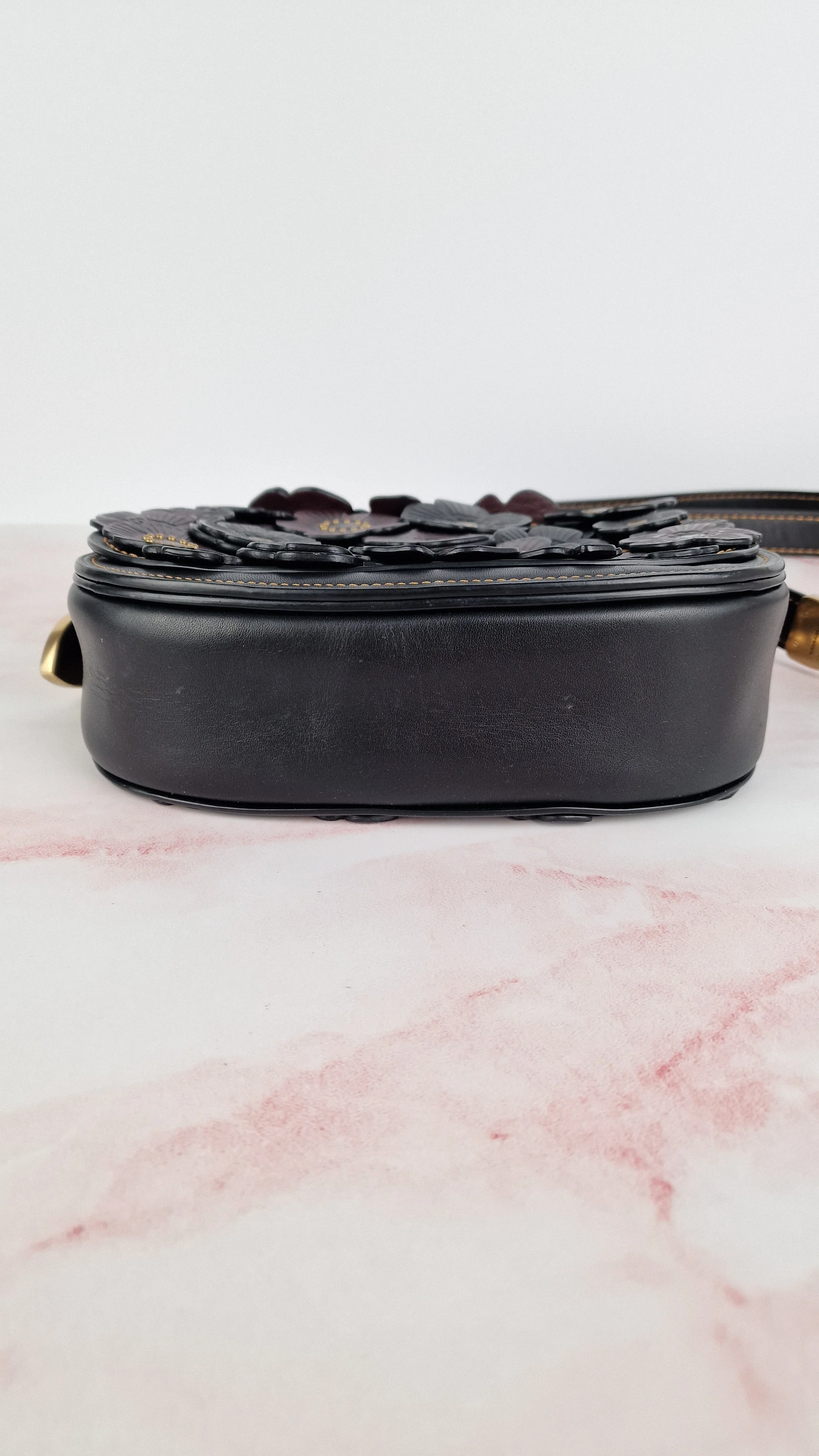 Coach 1941 Saddle 23 Bag in Black & Burgundy Tea Roses Appliqué Crossbody Shoulder Bag - Coach 38195 - Image 10