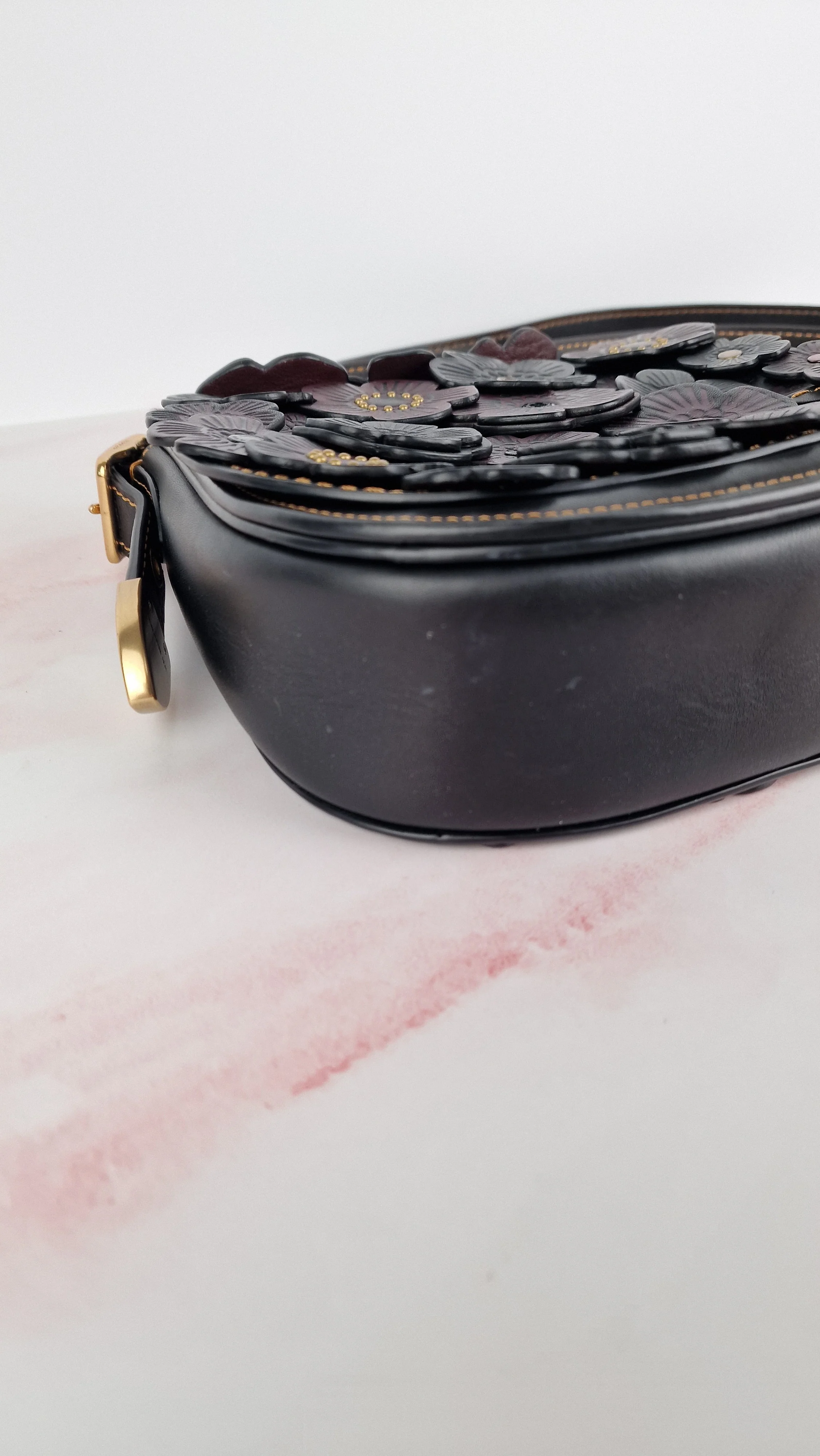 Coach 1941 Saddle 23 Bag in Black & Burgundy Tea Roses Appliqué Crossbody Shoulder Bag - Coach 38195 - Image 11