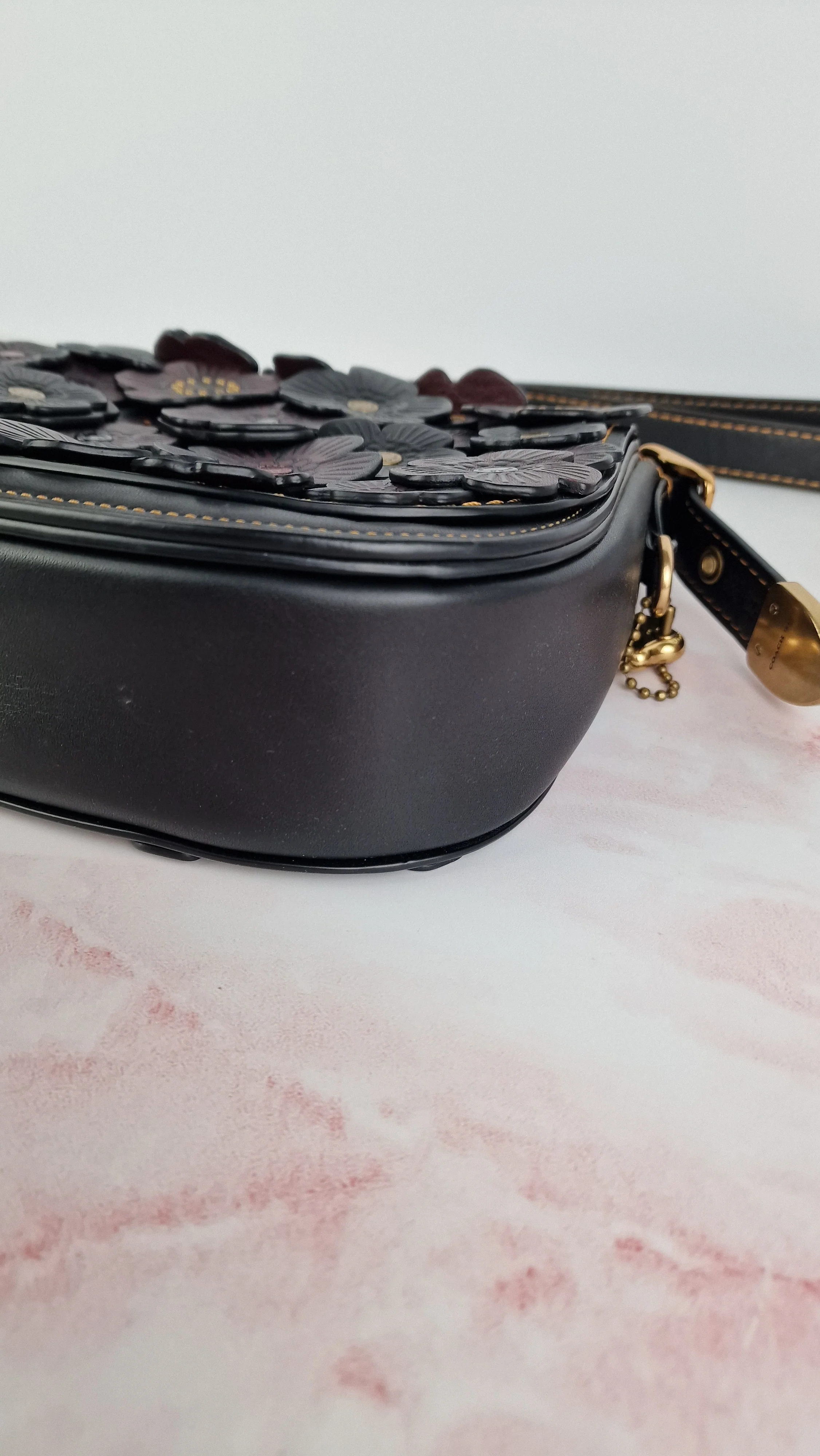 Coach 1941 Saddle 23 Bag in Black & Burgundy Tea Roses Appliqué Crossbody Shoulder Bag - Coach 38195 - Image 12