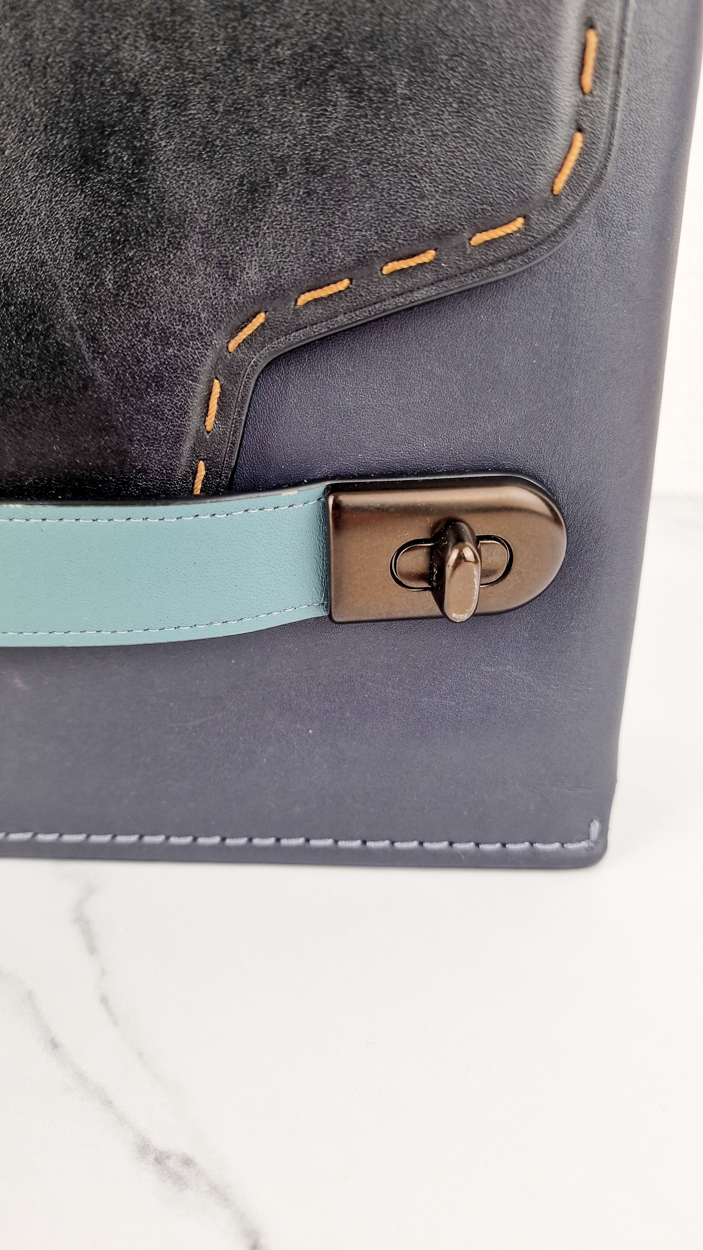 Coach 1941 Swagger Crossbody in Dark Blue Colorblock Smooth Leather - Coach 25833 - Image 5
