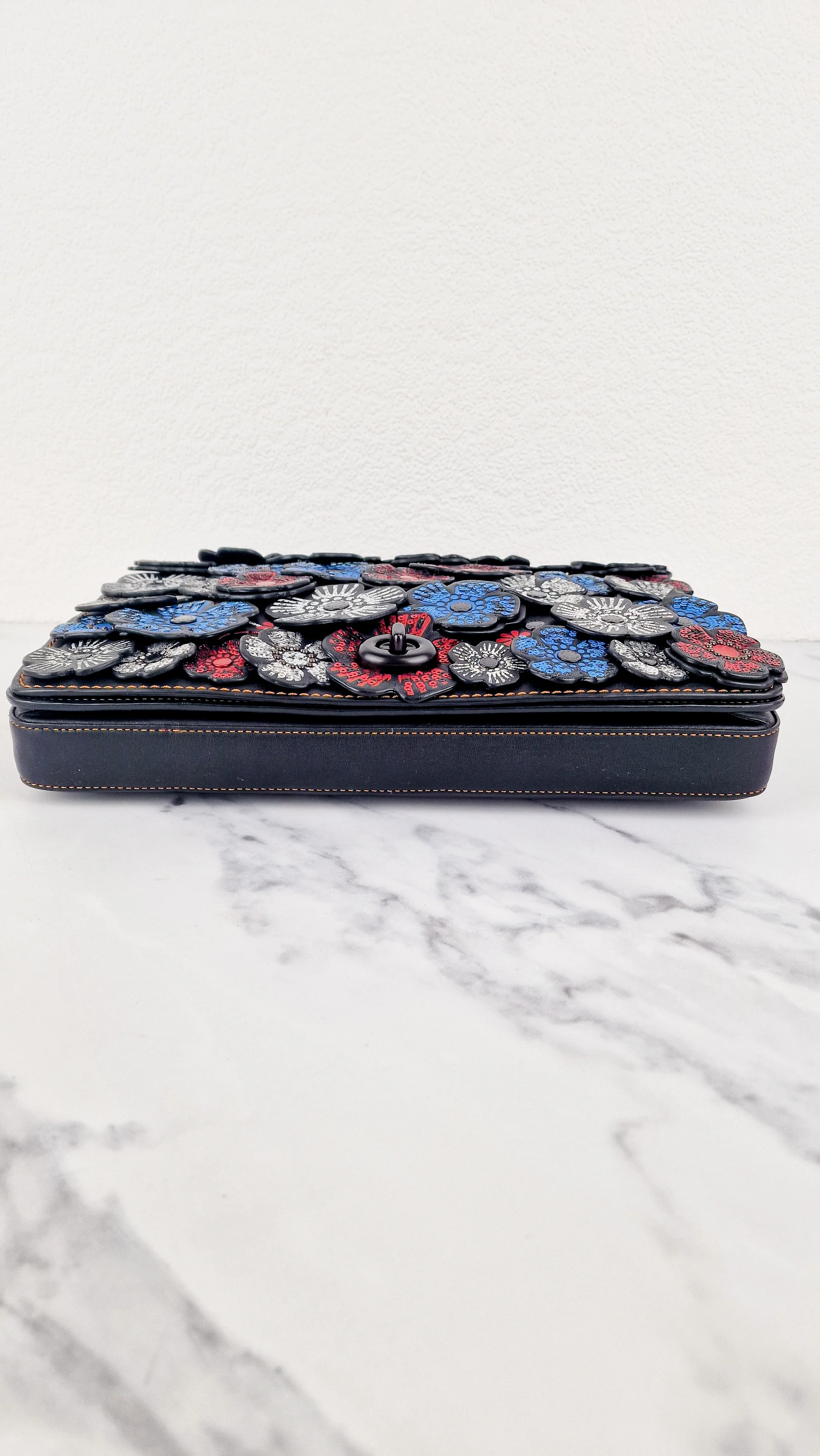Coach Dinky 32 Tea Roses Blue & Red 1941 Black Leather Crossbody Shoulder Bag Coach 58435 - Image 7