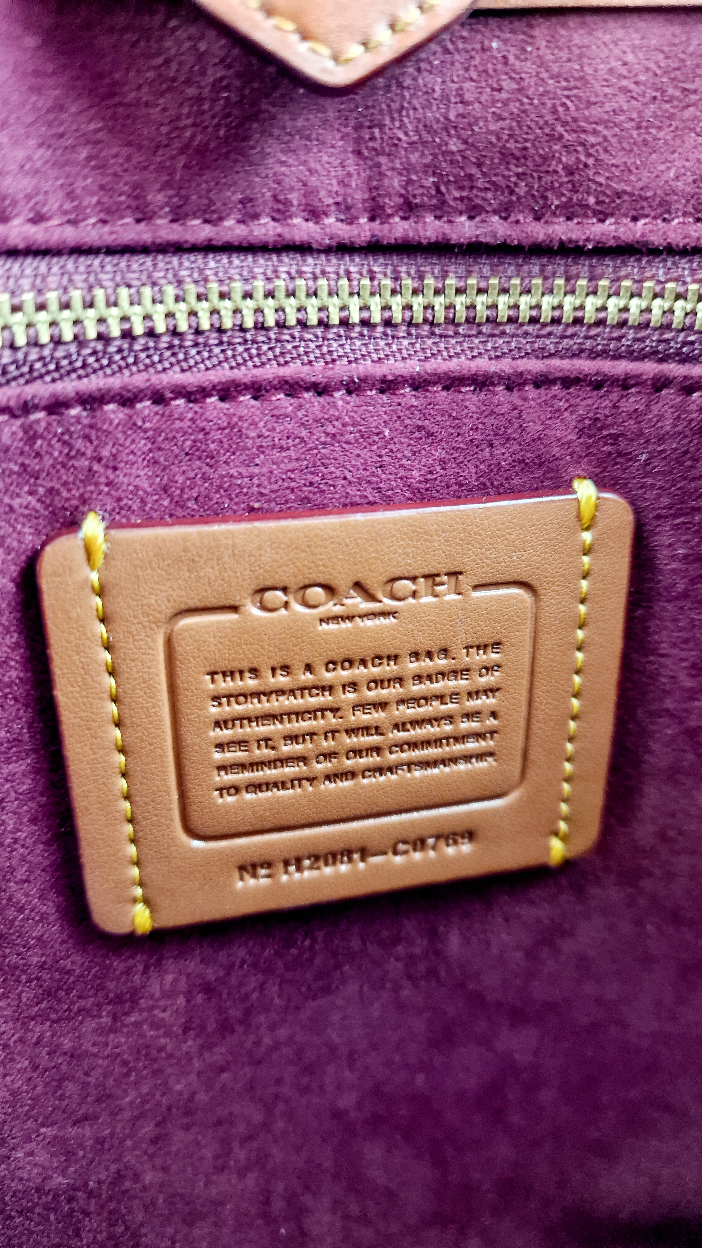 Coach Field Tote Bag In Signature Coated Canvas With Big Apple Skyline New York Saddle Brown Tan Truffle Rust - Handbag Coach C0769 - Image 8