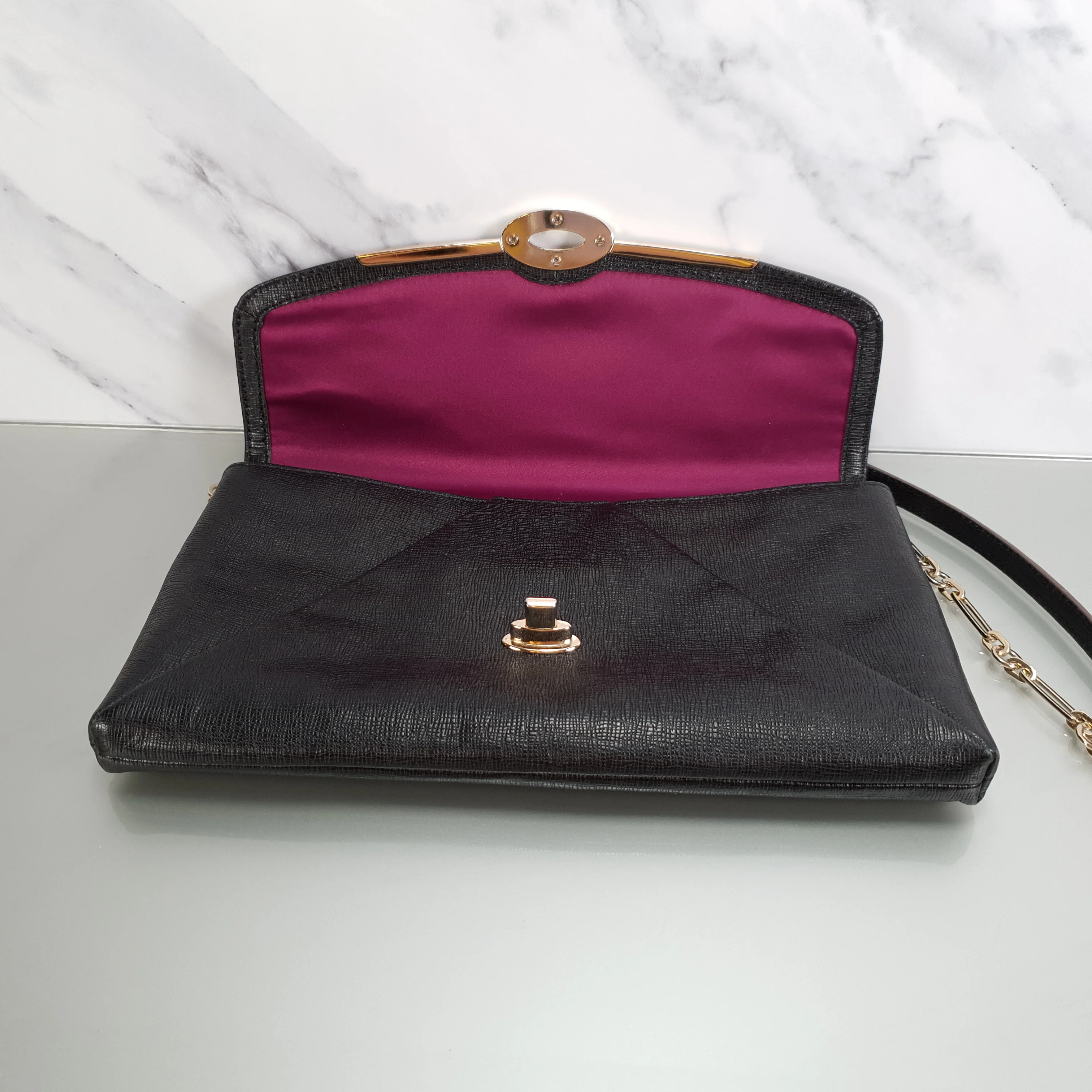 Coach Madison Clutch Shoulder Bag in Black Textured Leather With Gold Tone Chain - Image 6