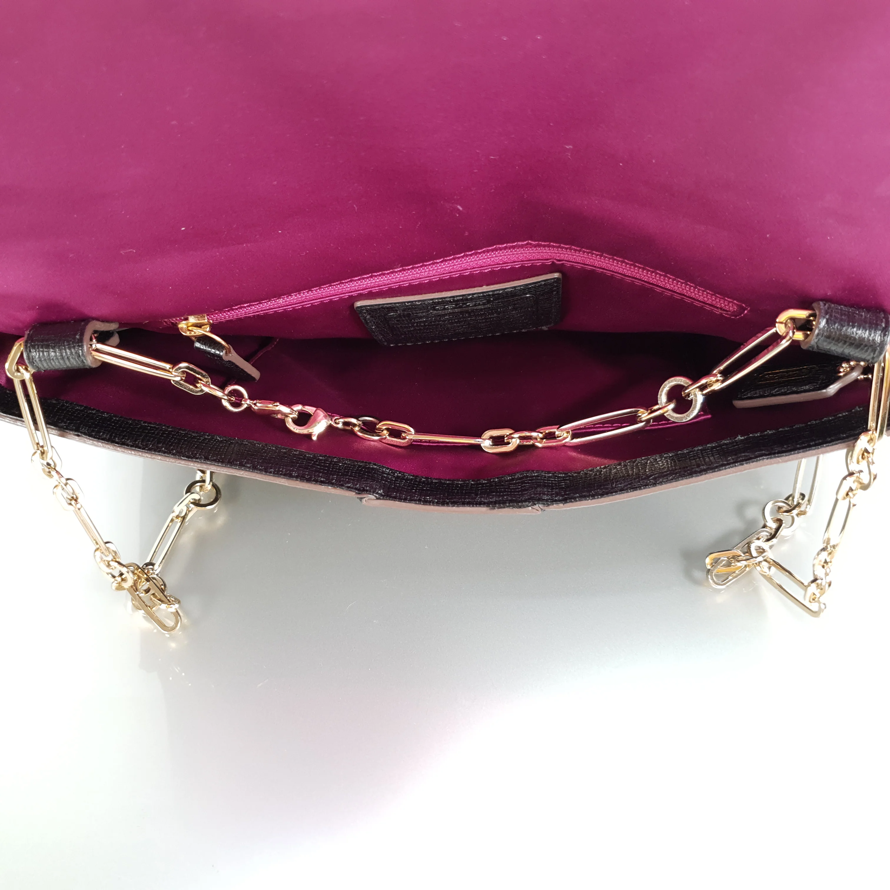 Coach Madison Clutch Shoulder Bag in Black Textured Leather With Gold Tone Chain - Image 7