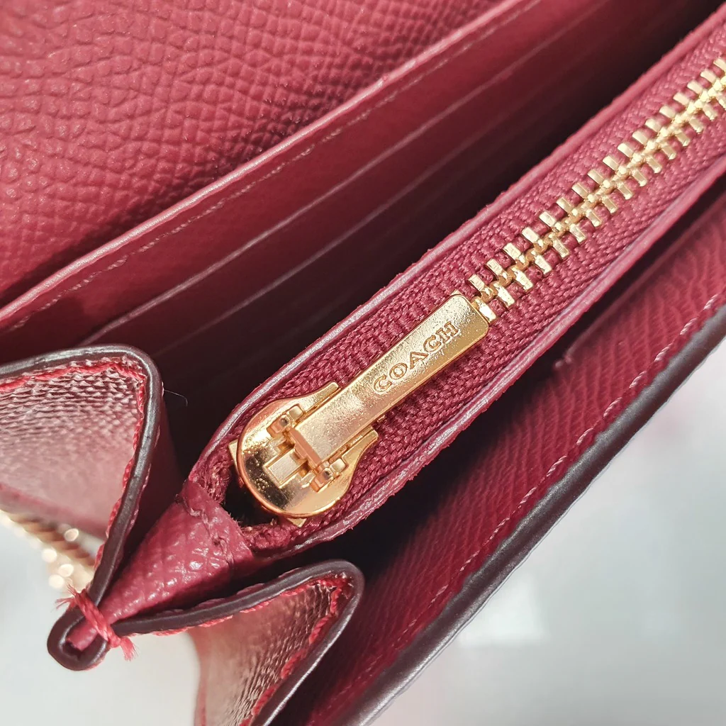 Coach Chain Crossbody in Metallic Red Burgundy Crossgrain Leather with Turnlock - Clutch Wristlet Bag - Coach F22828 - Image 11