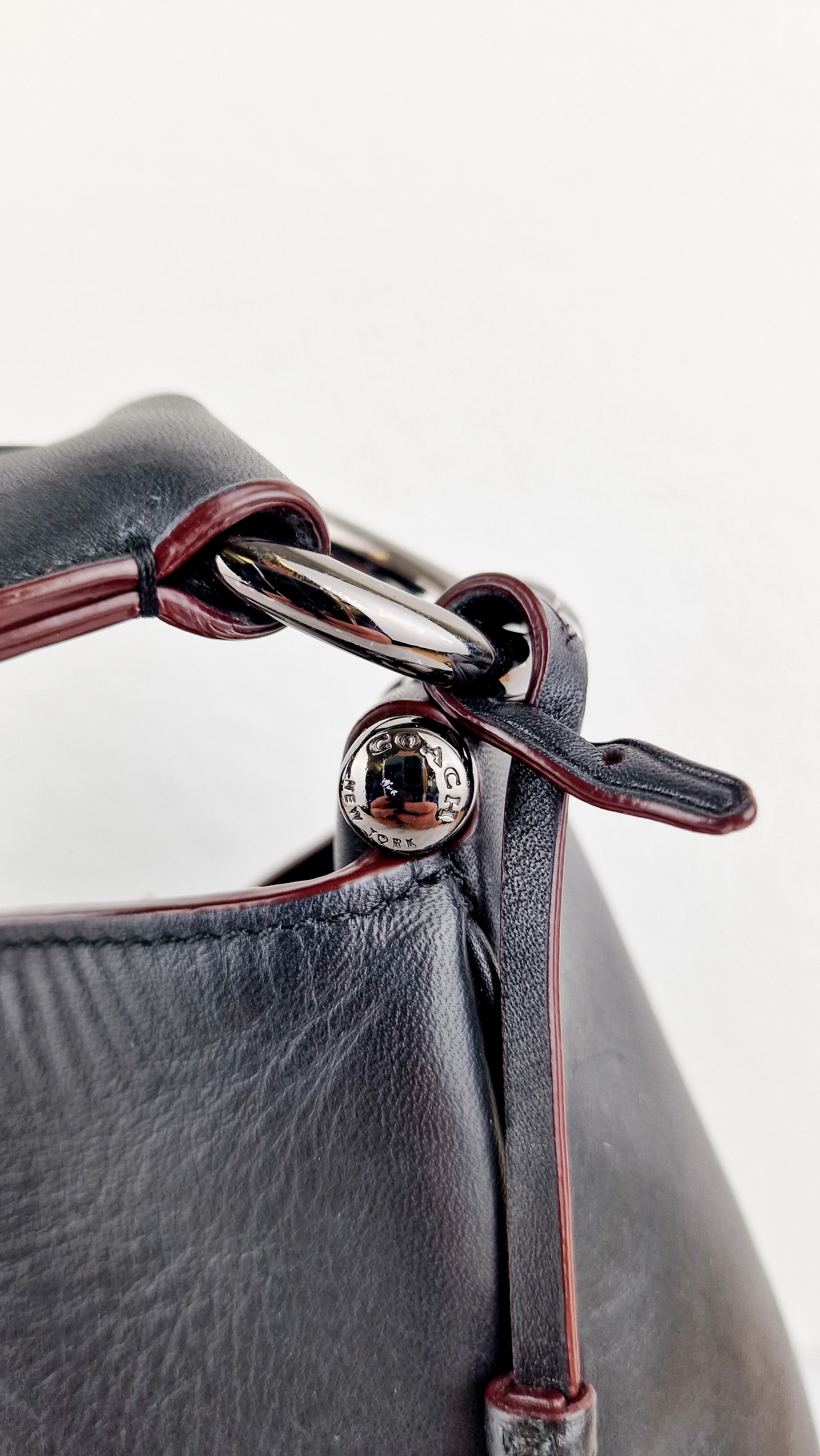 Coach Nomad Hobo in Black with Tea Rose Details Willow - Crossbody Shoulder Bag - Coach 55543 - Image 3