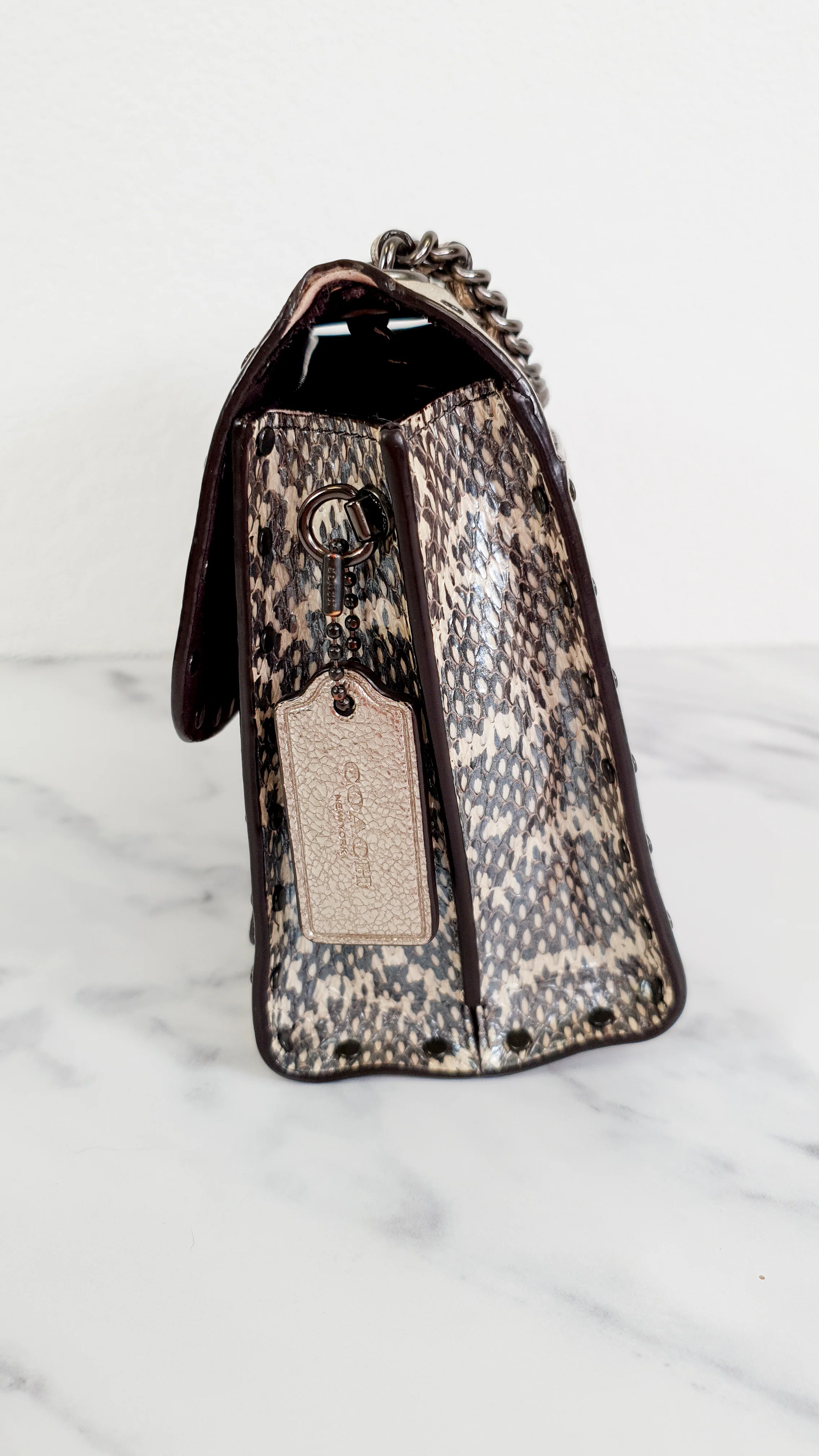 Coach Parker 18 in Signature Canvas With Tea Rose Turnlock, Border Rivets, Snakeskin Detail & Metallic Leather - Shoulder Bag Crossbody Bag Champagne Platinum Beige - Coach 39680 - Image 4