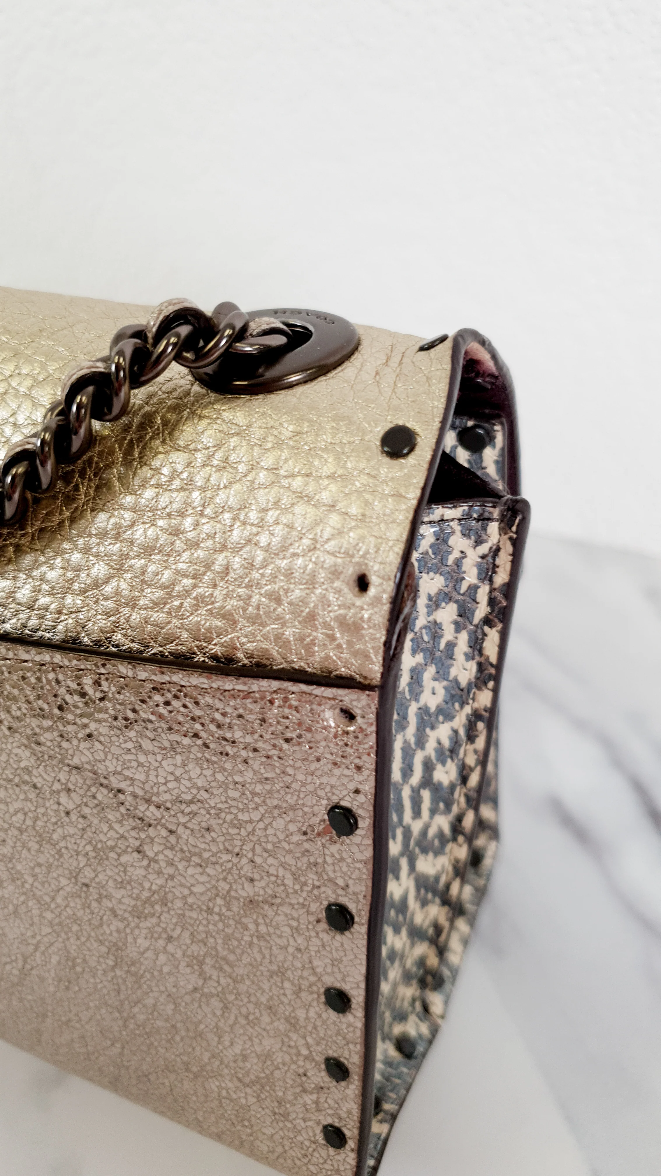 Coach Parker 18 in Signature Canvas With Tea Rose Turnlock, Border Rivets, Snakeskin Detail & Metallic Leather - Shoulder Bag Crossbody Bag Champagne Platinum Beige - Coach 39680 - Image 7