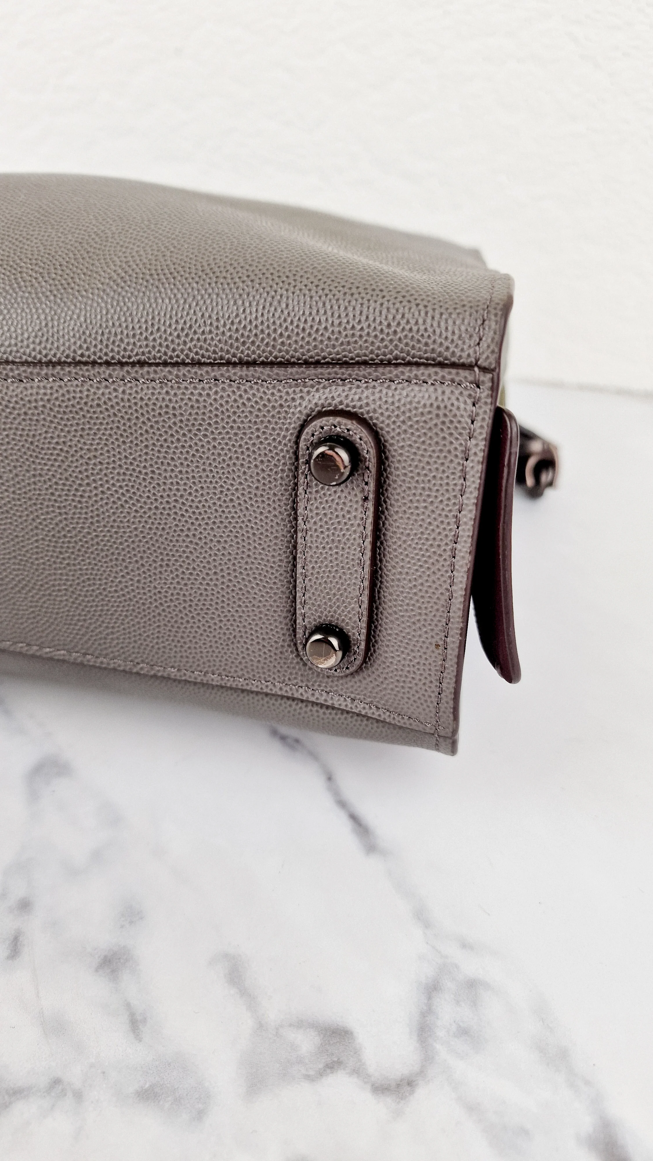 Coach Rogue Shoulder Bag in Grey Grain Leather with Oxblood Lining & C Chain - Coach 26829 - Image 12