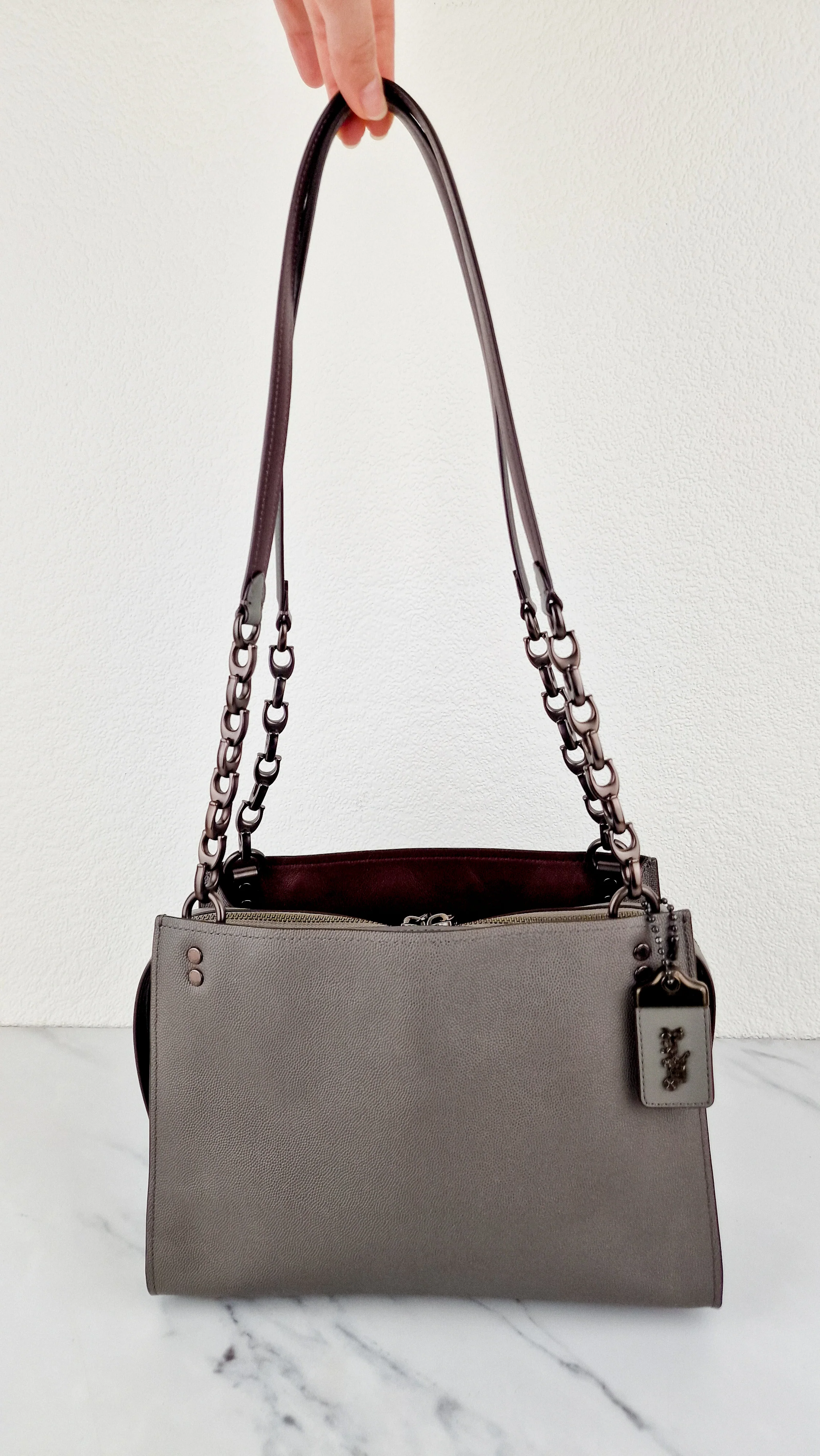 Coach Rogue Shoulder Bag in Grey Grain Leather with Oxblood Lining & C Chain - Coach 26829 - Image 3