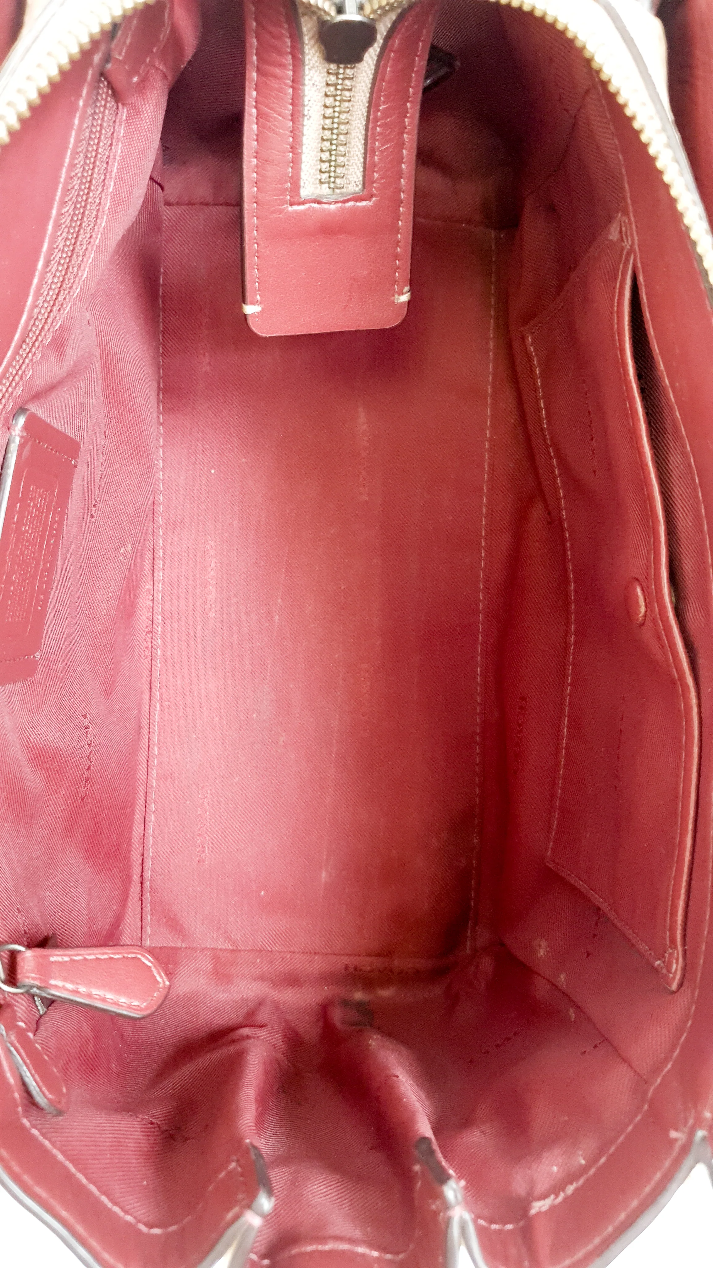 Coach Swagger 27 in Beechwood Glovetanned Leather with Link Detail - Coach 21351 - Image 18