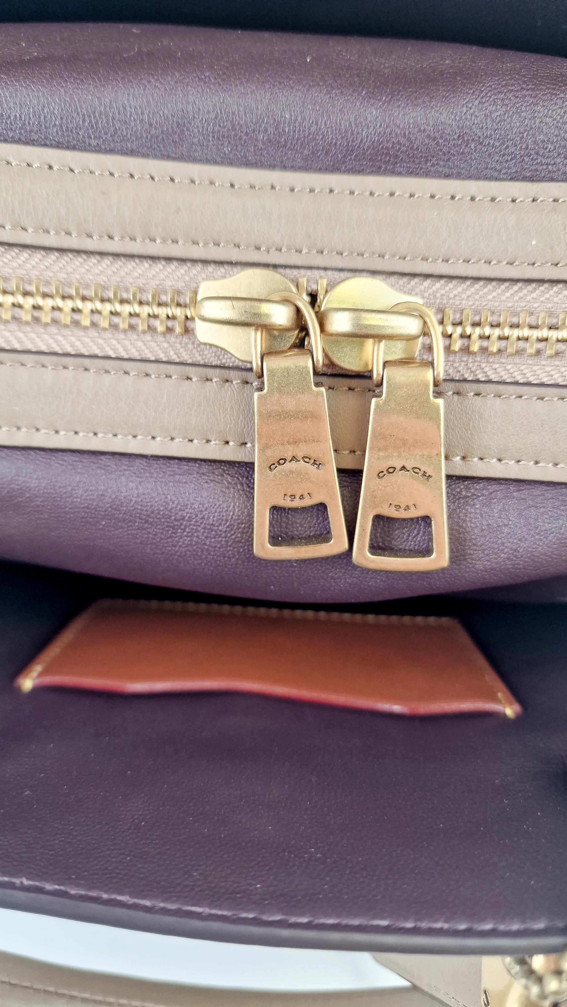 Coach x Jean-Michel Basquiat Rogue 25 Pez Dispenser Dinosaur Bag in Elm Leather & Suede - Handbag Crosbody Shoulder Bag in Taupe Beechwood Coach 6889 - Image 18