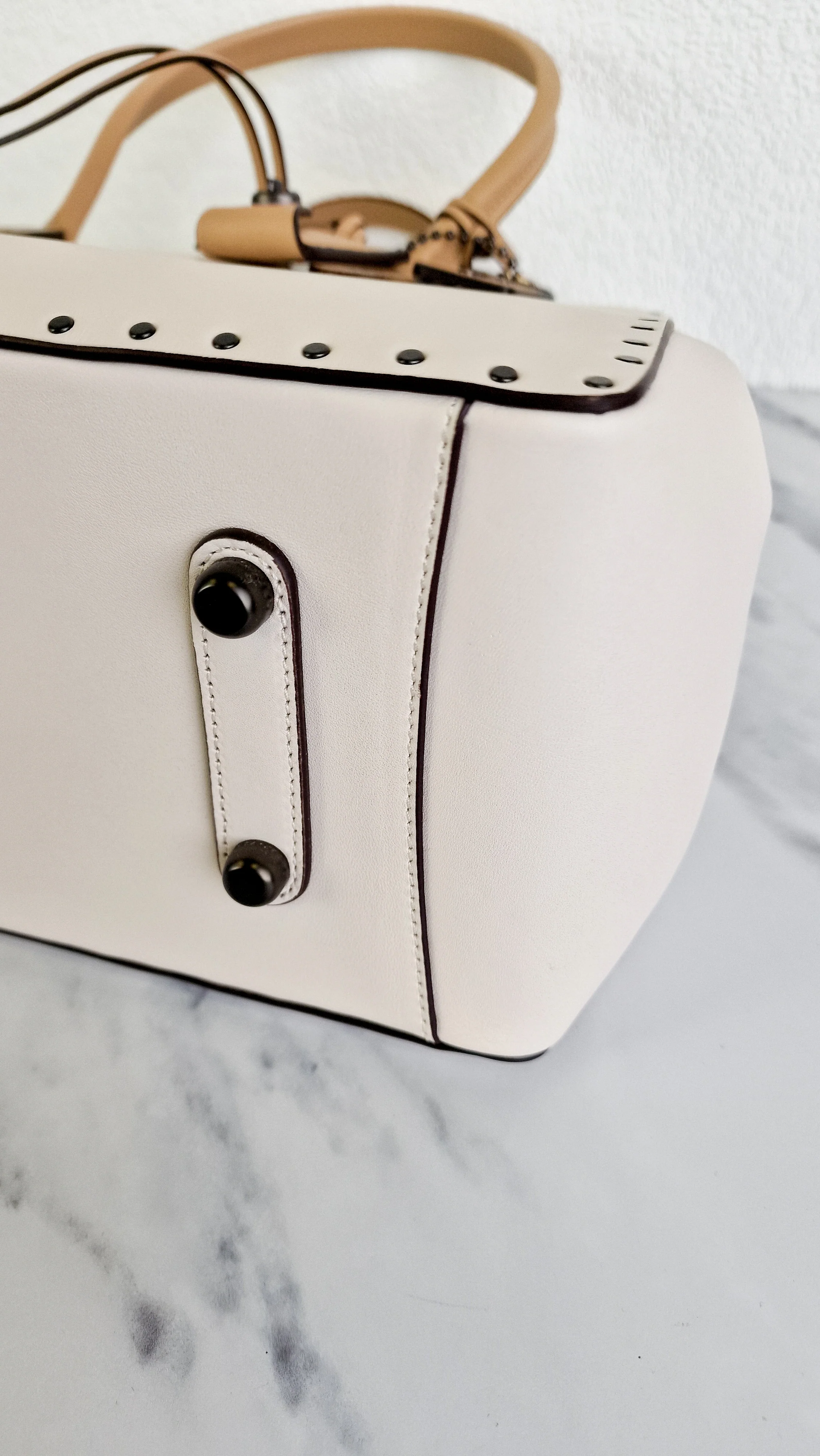 Coach 1941 Cooper Carryall in Chalk & Beechwood with Border Rivets Colorblock - Handbag Shoulder Bag Coach 29256 - Image 10