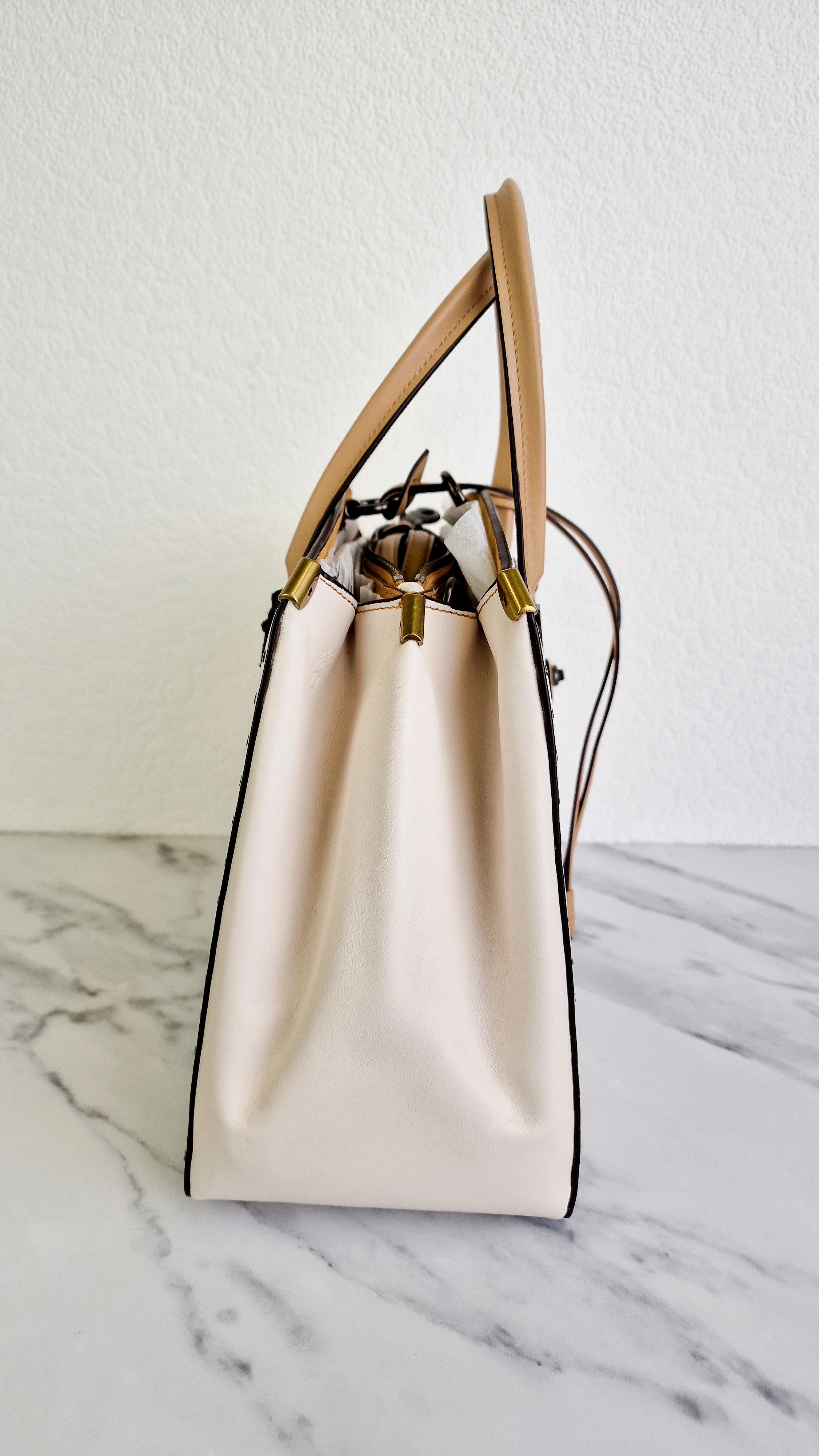 Coach 1941 Cooper Carryall in Chalk & Beechwood with Border Rivets Colorblock - Handbag Shoulder Bag Coach 29256 - Image 6