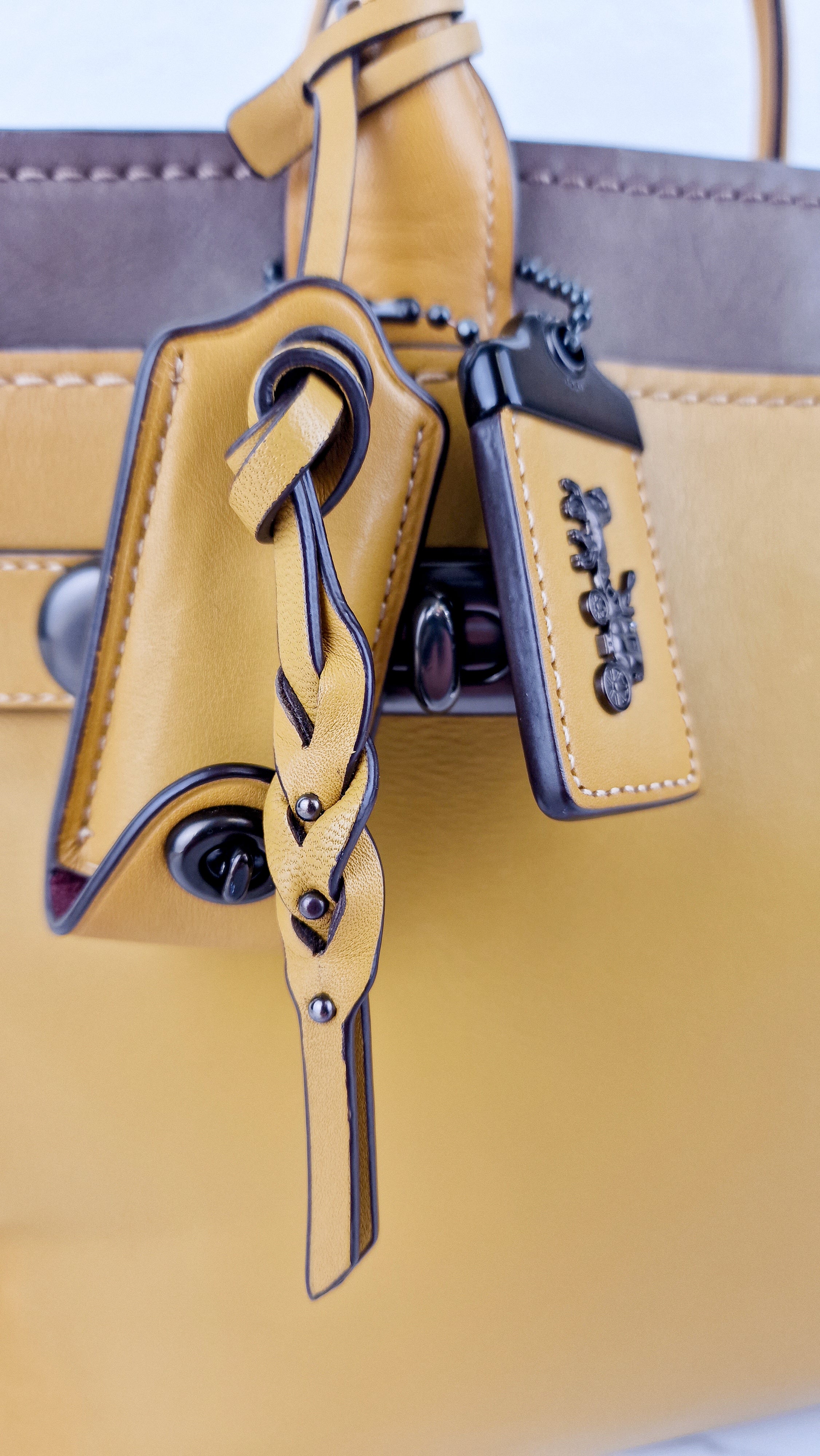 Coach 1941 Double Swagger Flax Yellow Handbag C Chain Strap Leather Bag - Coach 25831 - Image 6