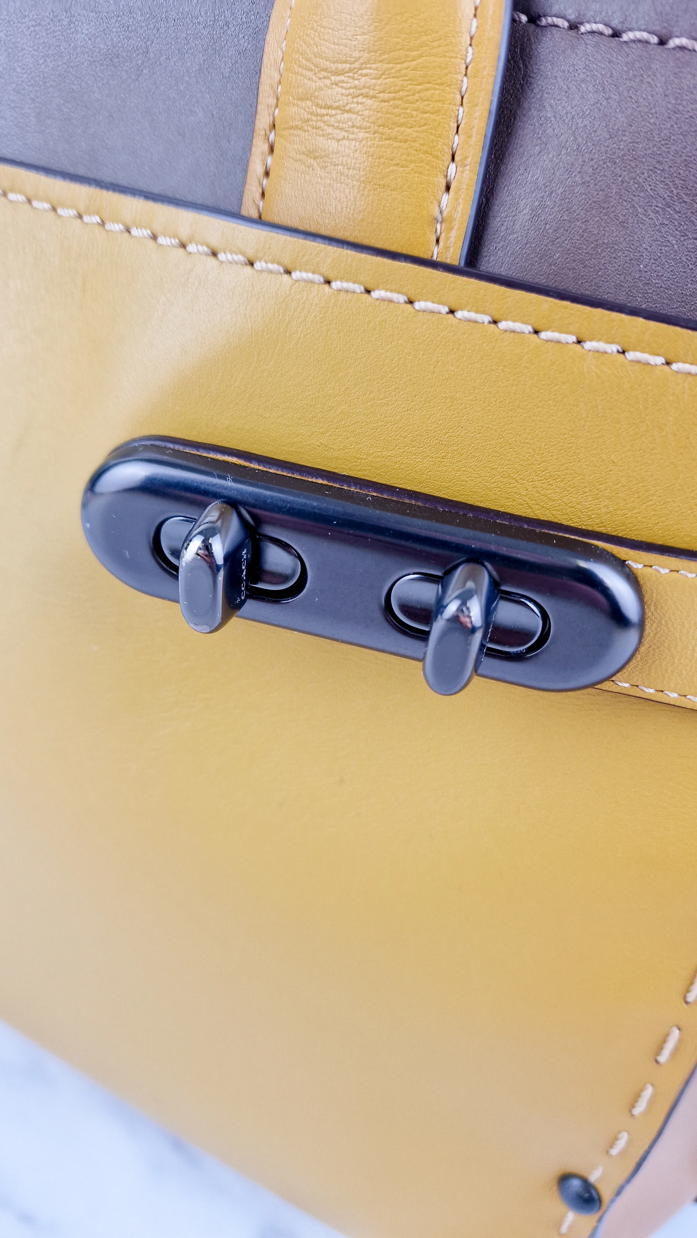 Coach 1941 Double Swagger Flax Yellow Handbag C Chain Strap Leather Bag - Coach 25831 - Image 8
