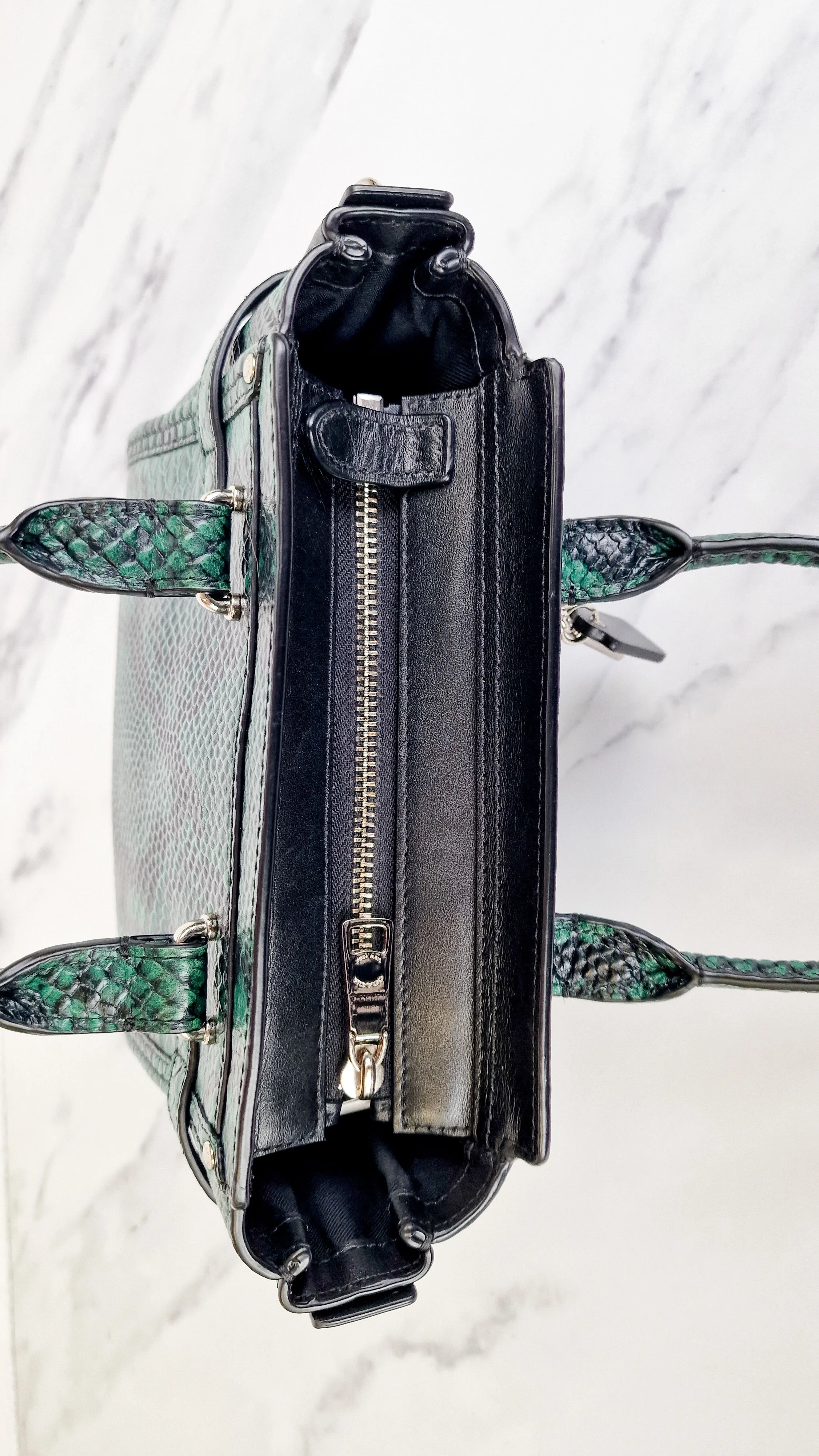 Coach Swagger 21 in Green & Black Snake Print - Handbag Crossbody Bag - Coach 38360 - Image 13