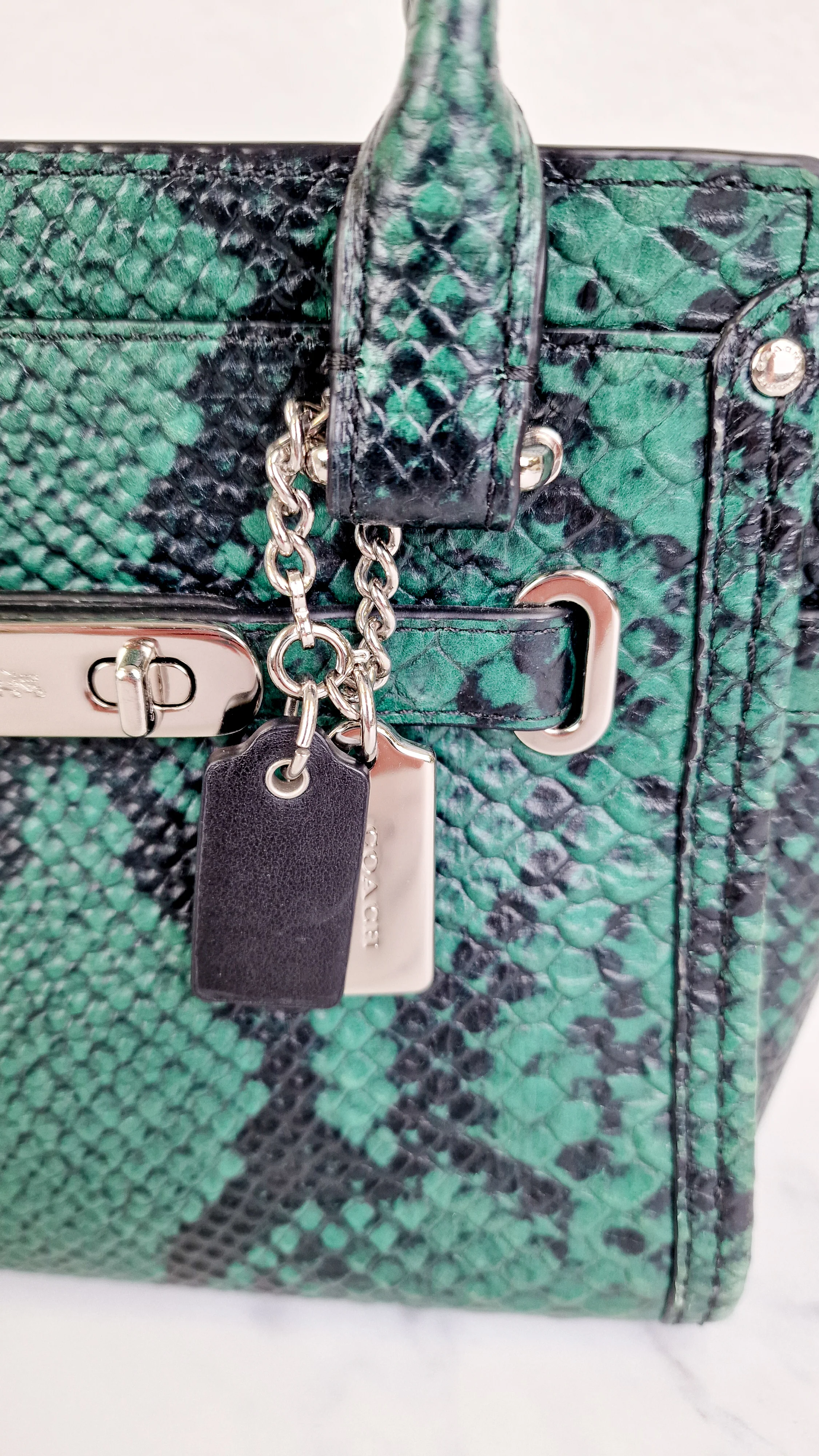 Coach Swagger 21 in Green & Black Snake Print - Handbag Crossbody Bag - Coach 38360 - Image 3